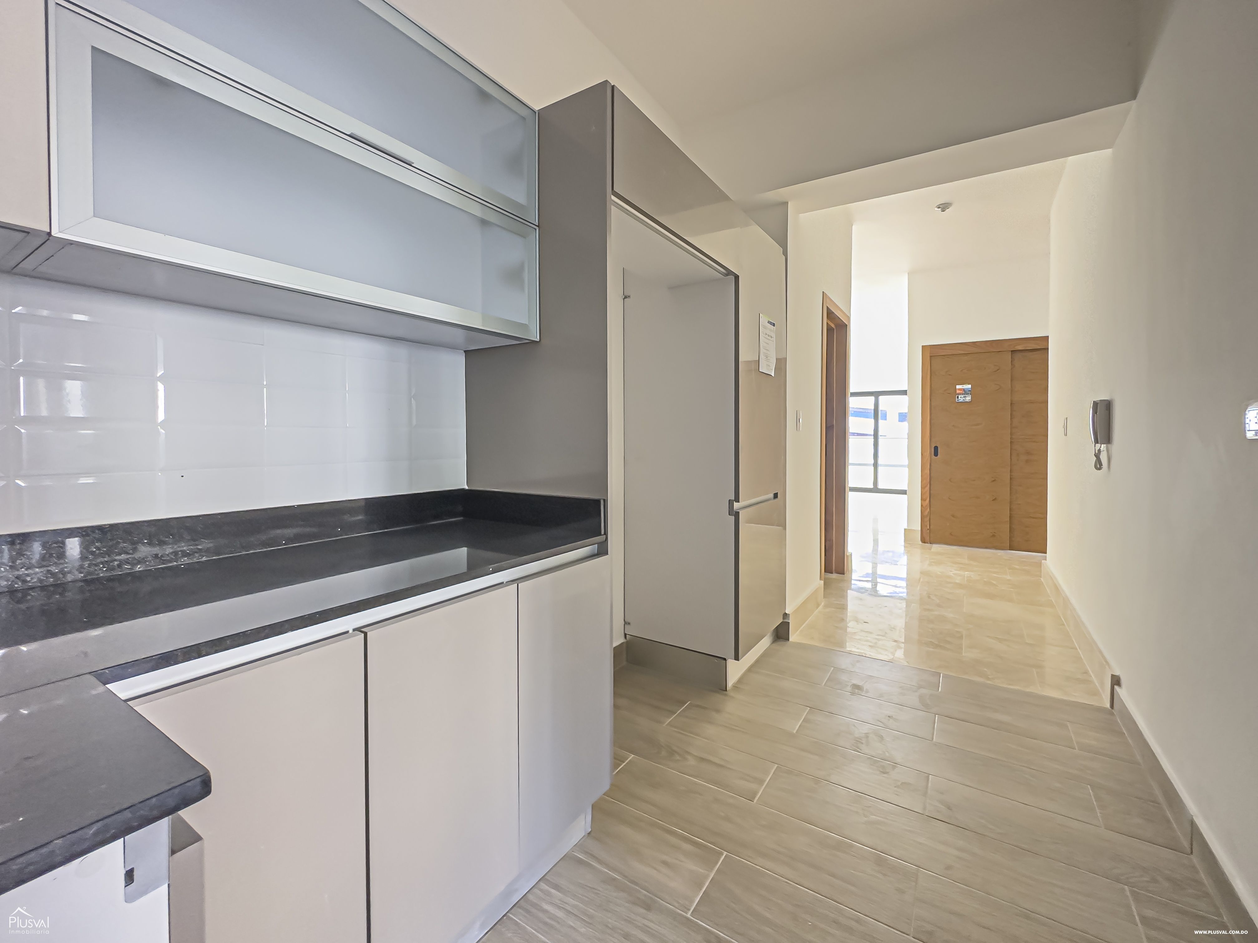 Apartamento en alquiler con línea blanca, Piantini. 284298