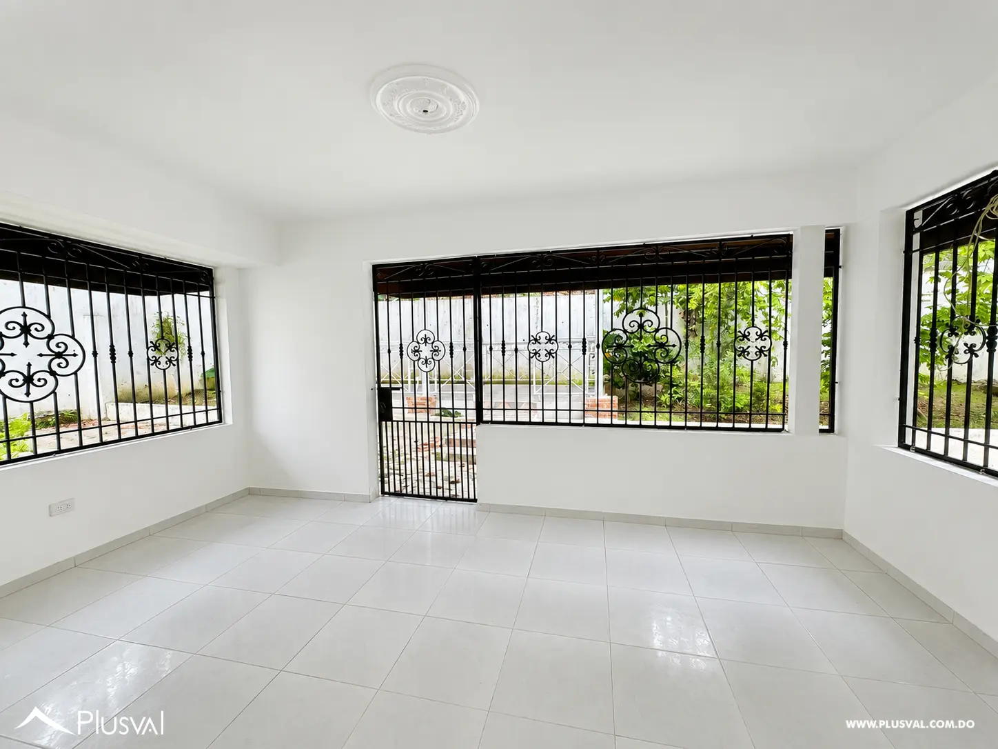 Alquilo Hermosa Casa de 2 Niveles en Resicencial El Ducado- Altos de Arroyo Hondo 518226