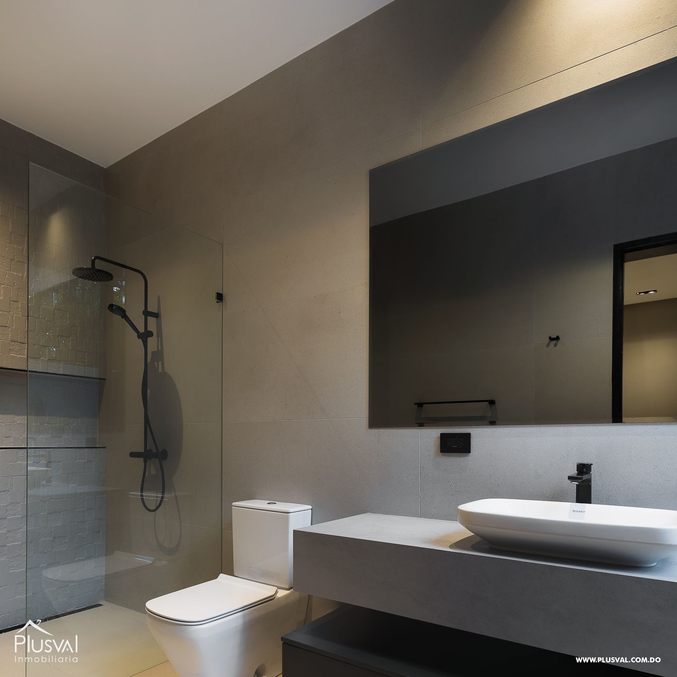 Modern Luxury Villa in Hacienda on sale, Punta Cana Resort. 370680