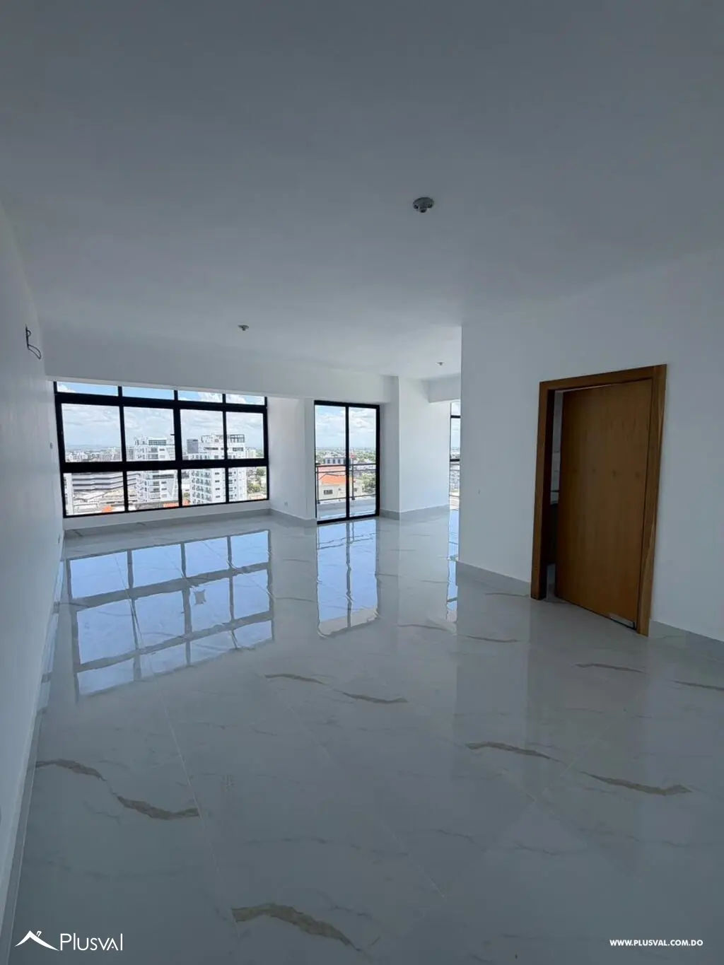 Apartamento en venta de 3 habitaciones en Serralles 507364