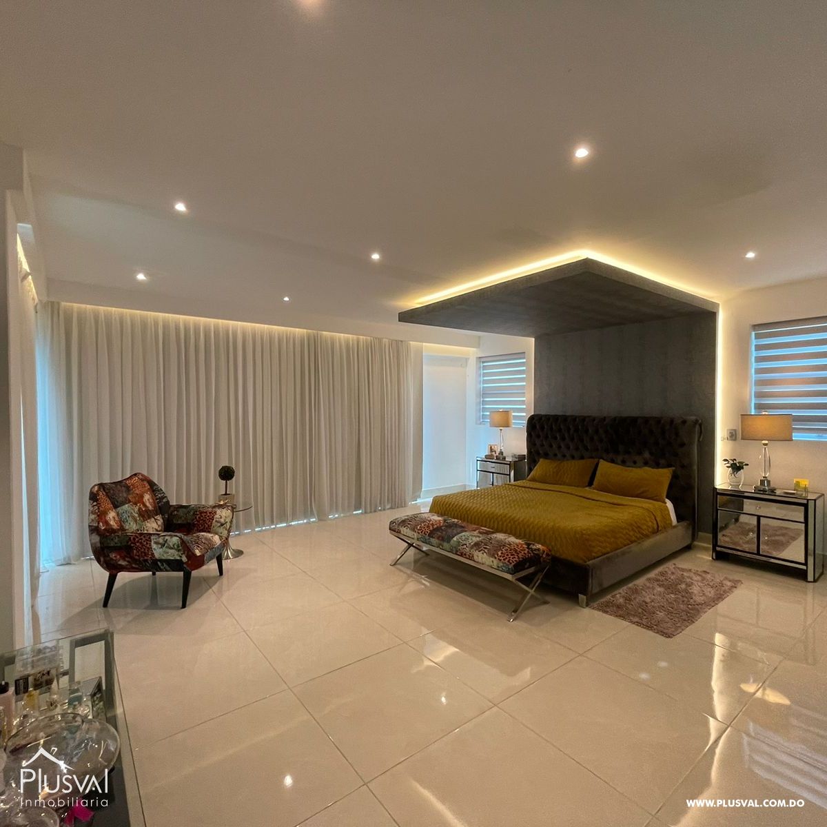Espectacular casa de 3 Niveles en Venta en El Gloria, La Vega. 283381