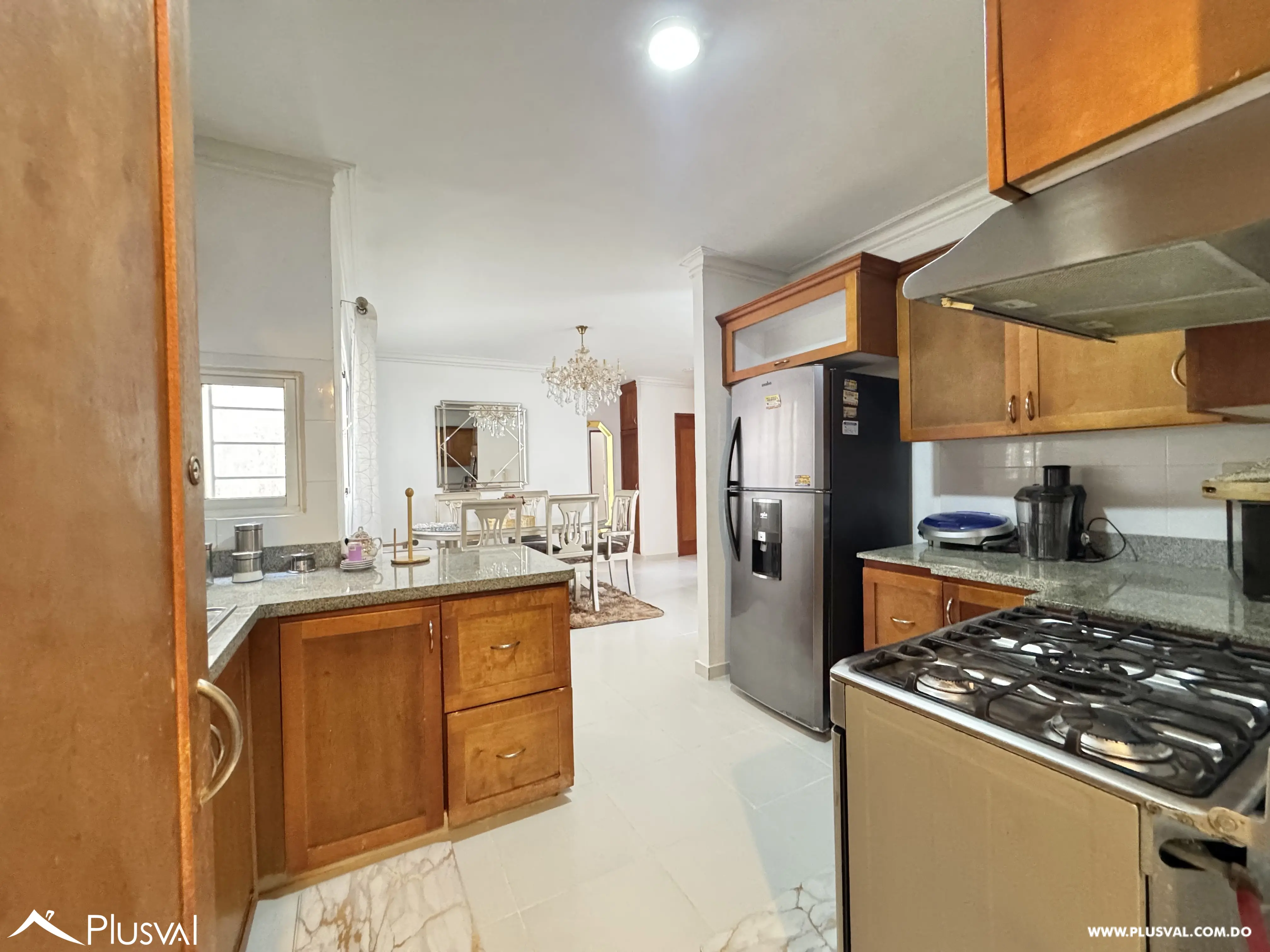 Alquilo Excelente Apto. Amueblado con Hermosa Vista y buena  Distribucion 527600
