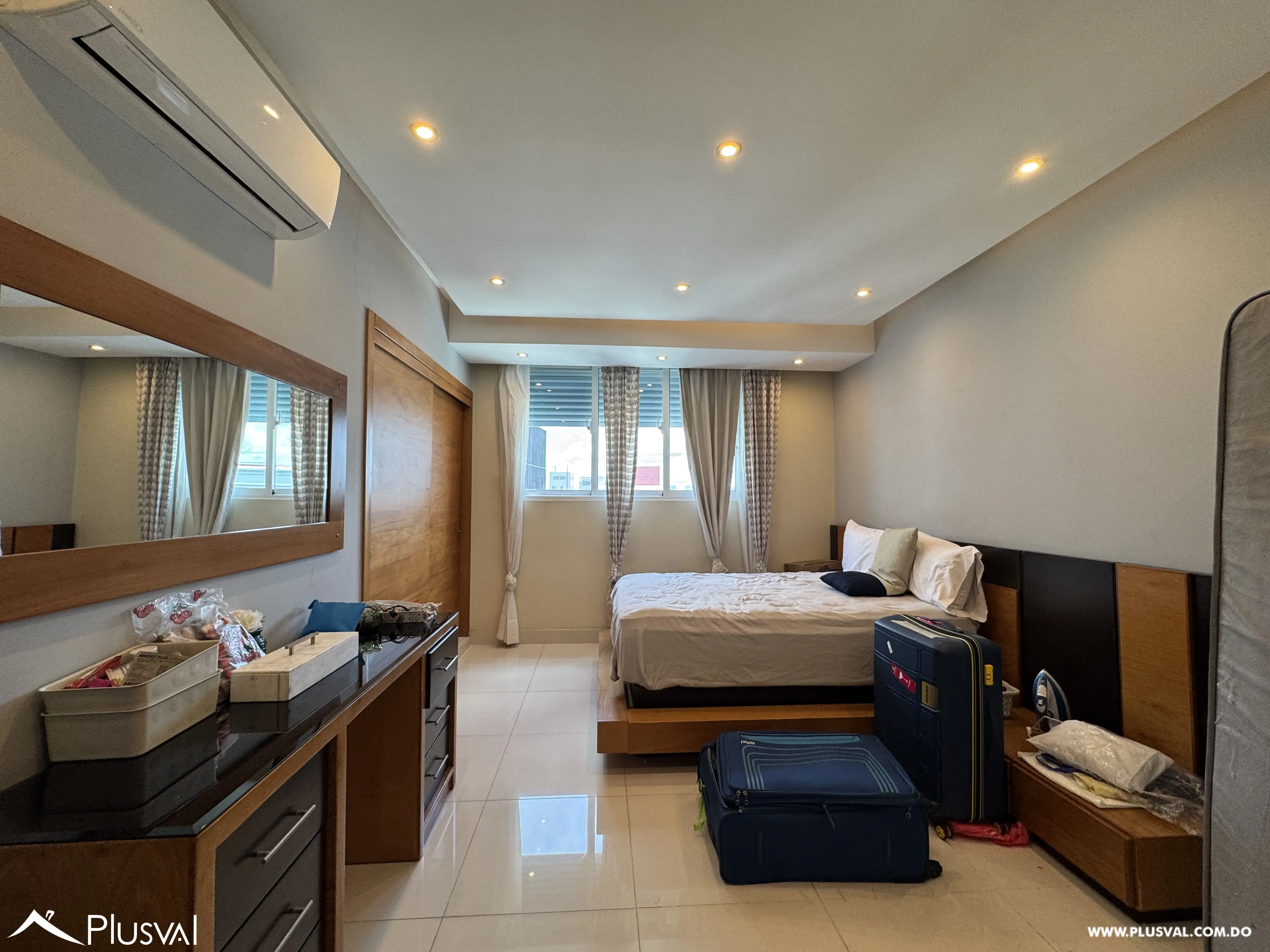 Apartamento amueblado en alquiler en Evaristo Morales | 3 habitaciones, terraza con jacuzzi, 2 parqueos 499202