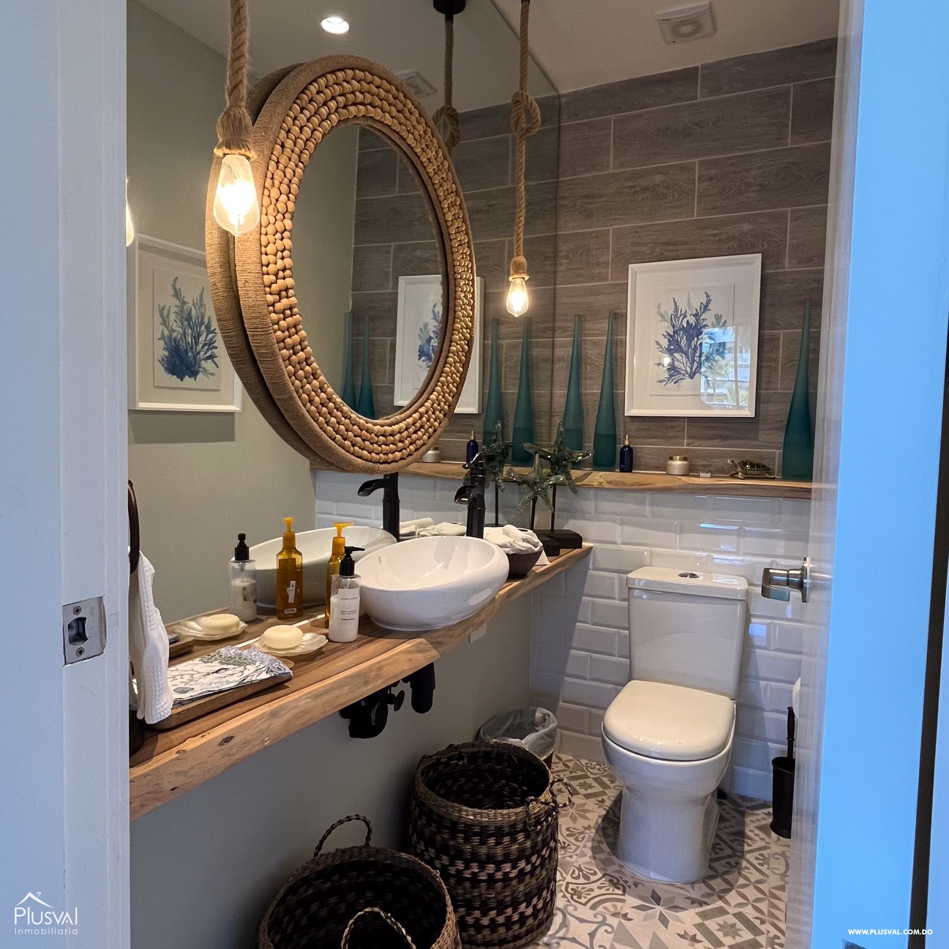 Apartamento Cabarete,  amueblado, 1era. linea de playa. 430585