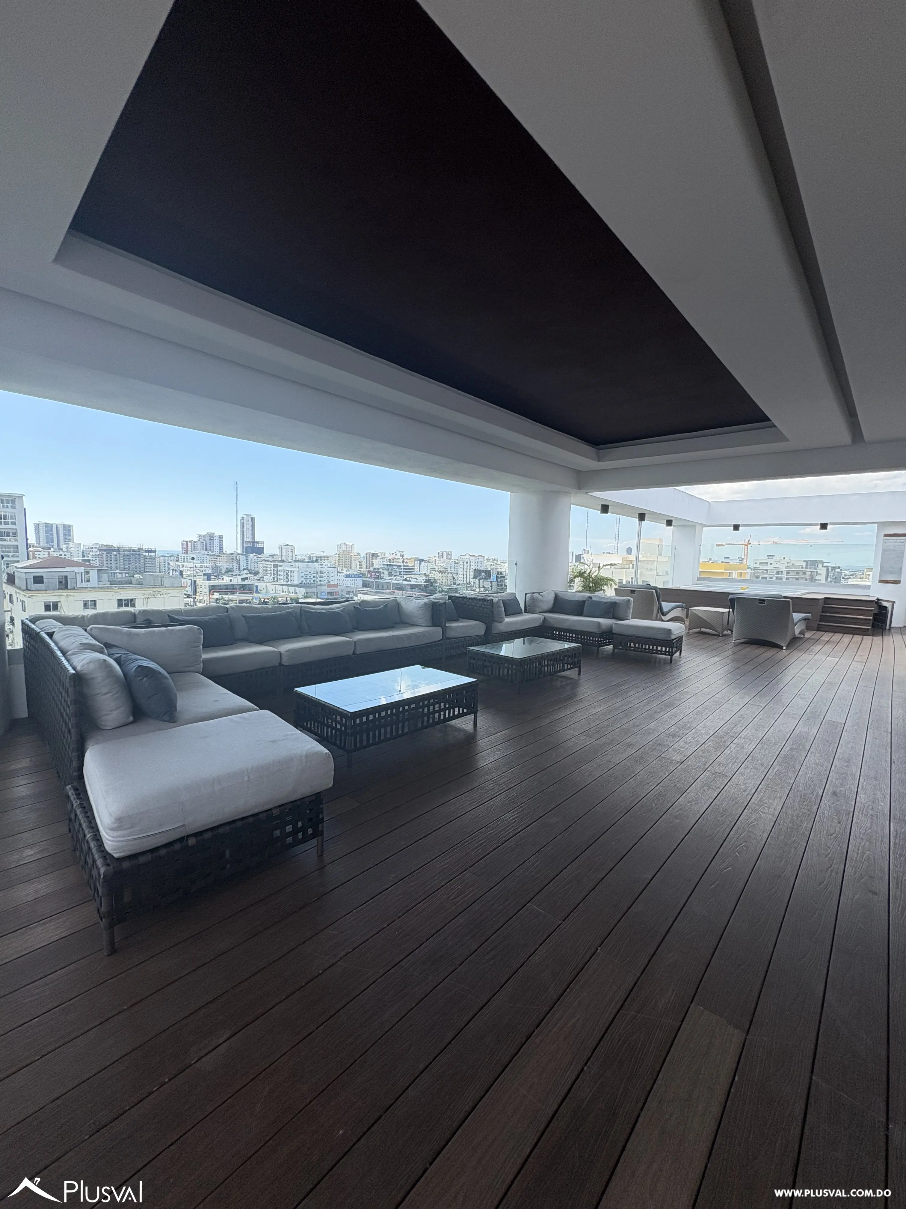 Exclusivo apartamento en venta en Evaristo Morales con dos parqueos 472352