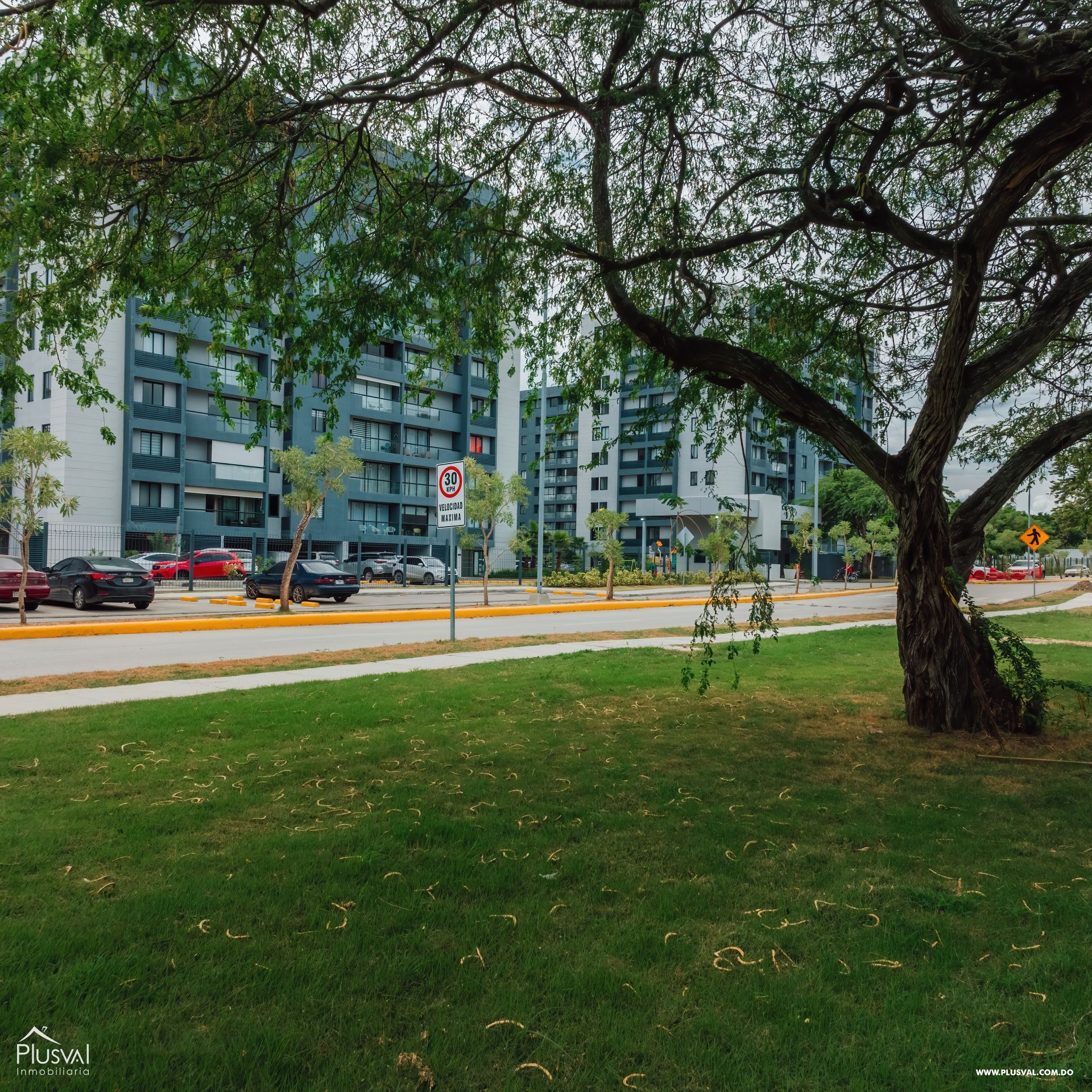 Apartamentos de 2 y 3 habitaciones en zona privilegiada de Santiago. 388348
