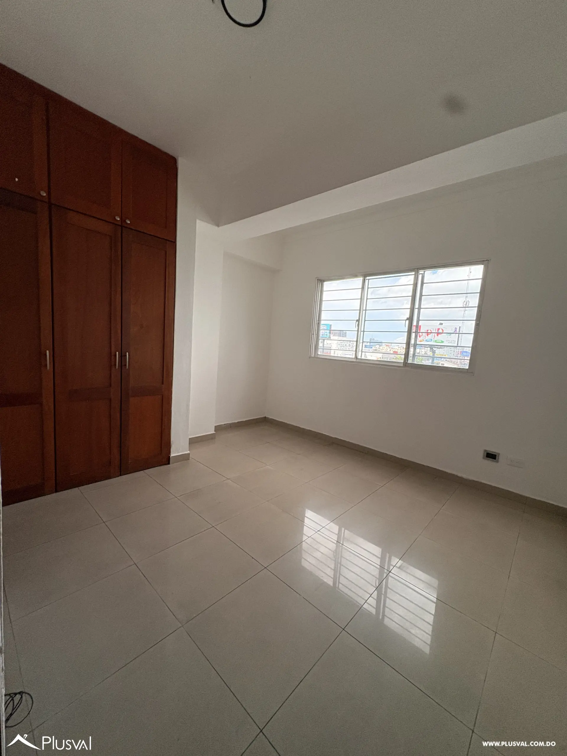 Cómodo apartamento en venta en Evaristo Morales. 532437