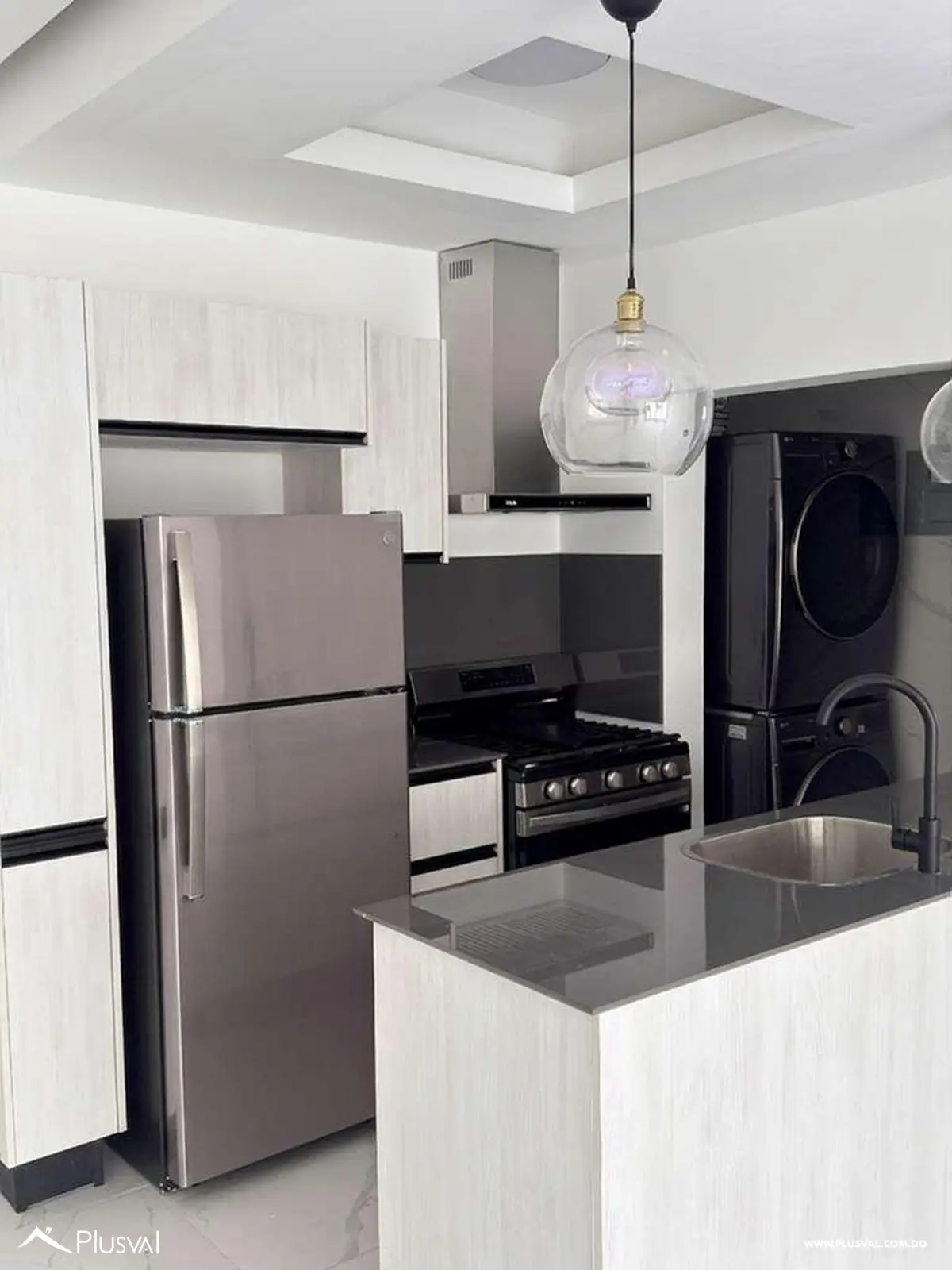 Apartamento en alquiler en Evaristo Morales 520222