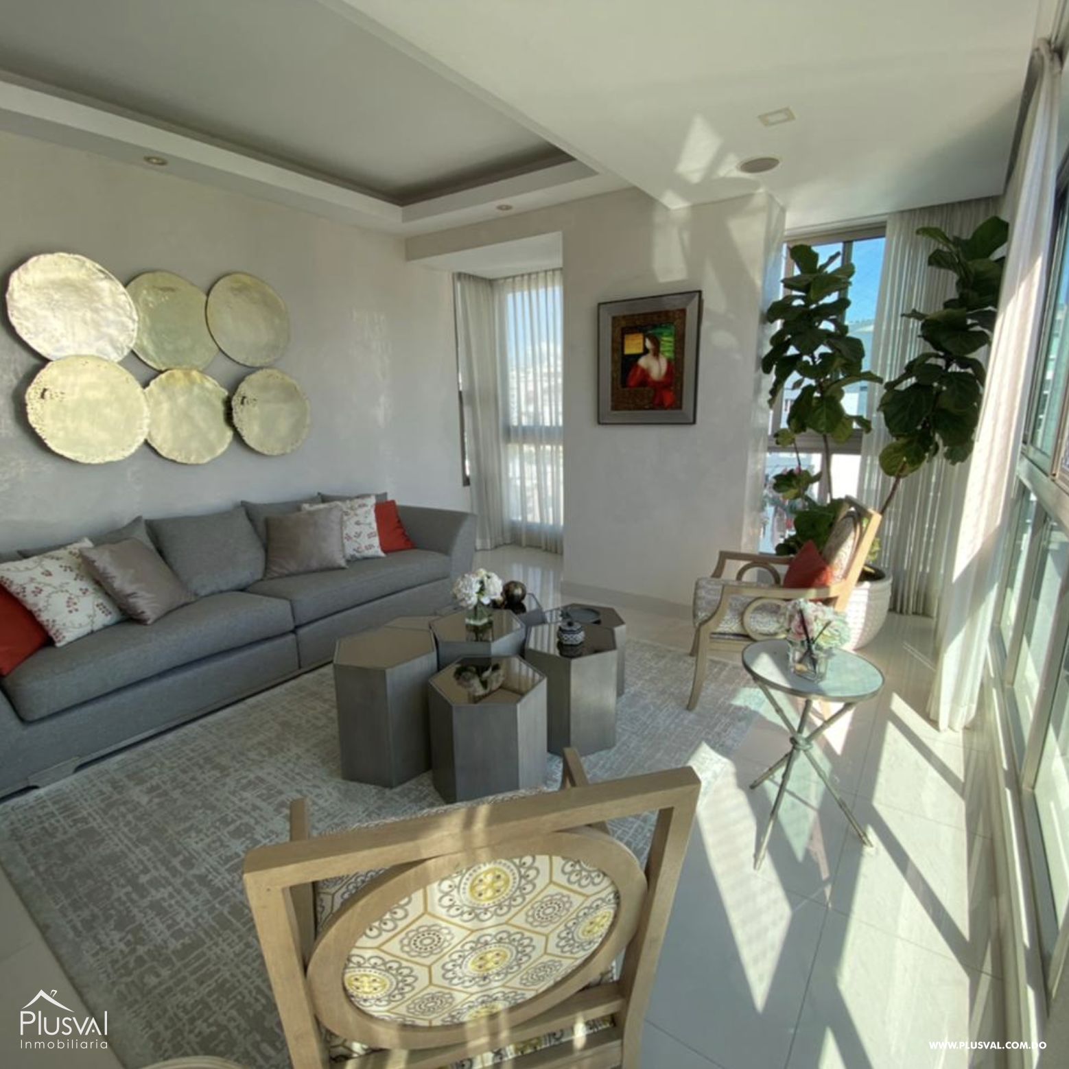 Moderno apartamento de 2 habitaciones + estudio ó 3 habitaciones en venta en Evaristo Morales 347165