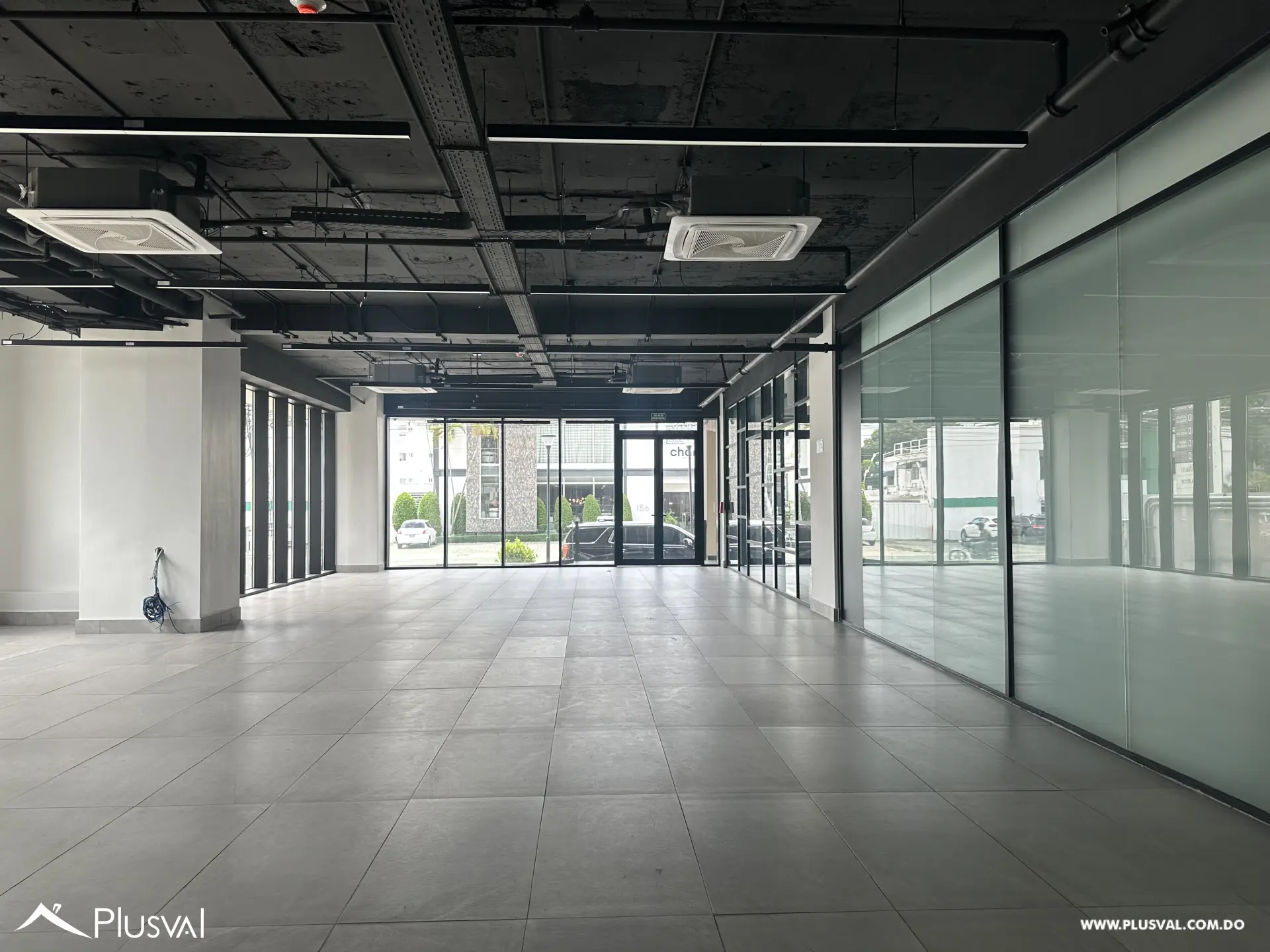 Oficinas en Alquiler en Torre Corporativa de Naco 526320