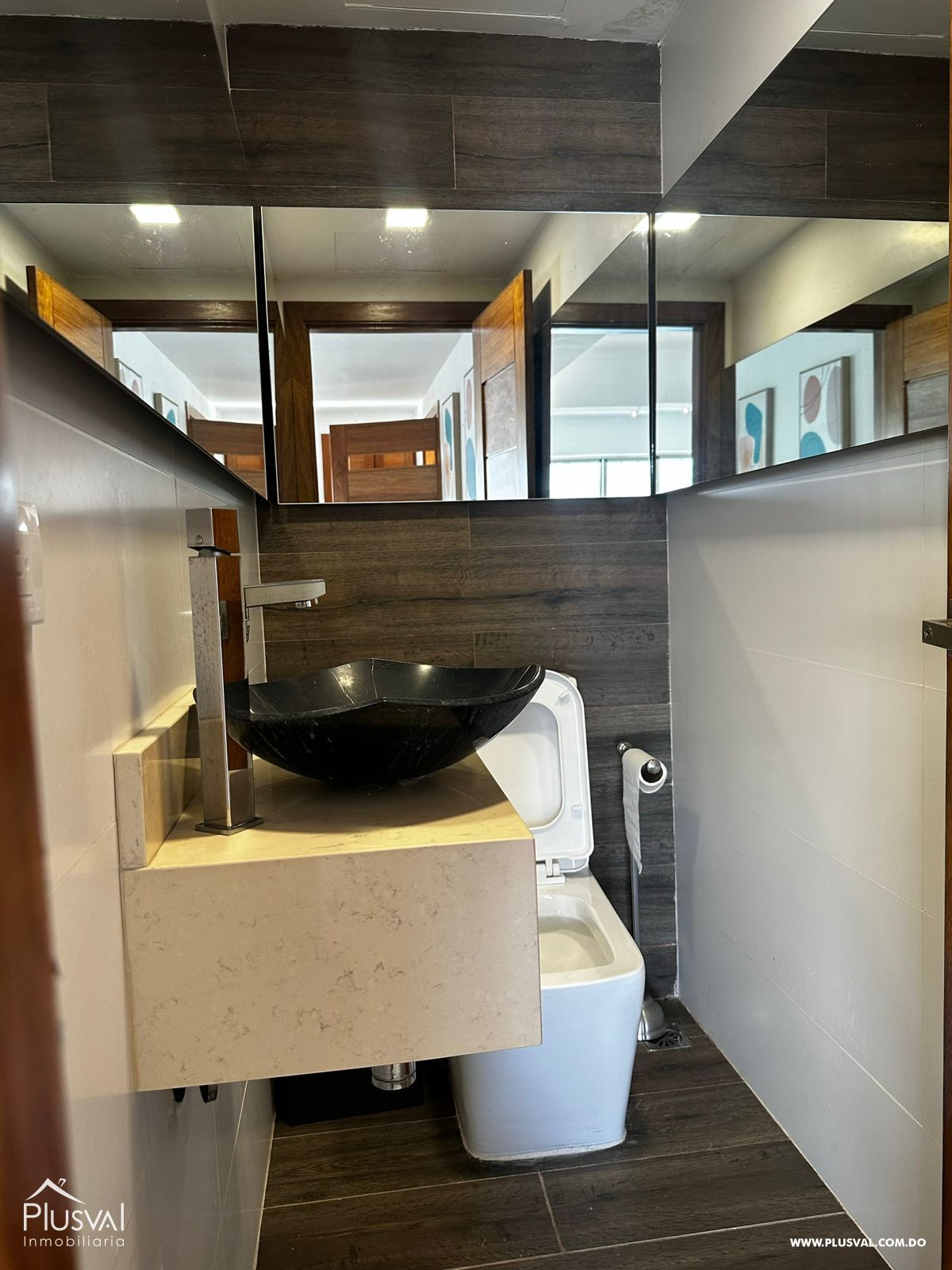 Residencia de lujo en Evaristo Morales. Amplio, privado y estratégicamente ubicado. 319259