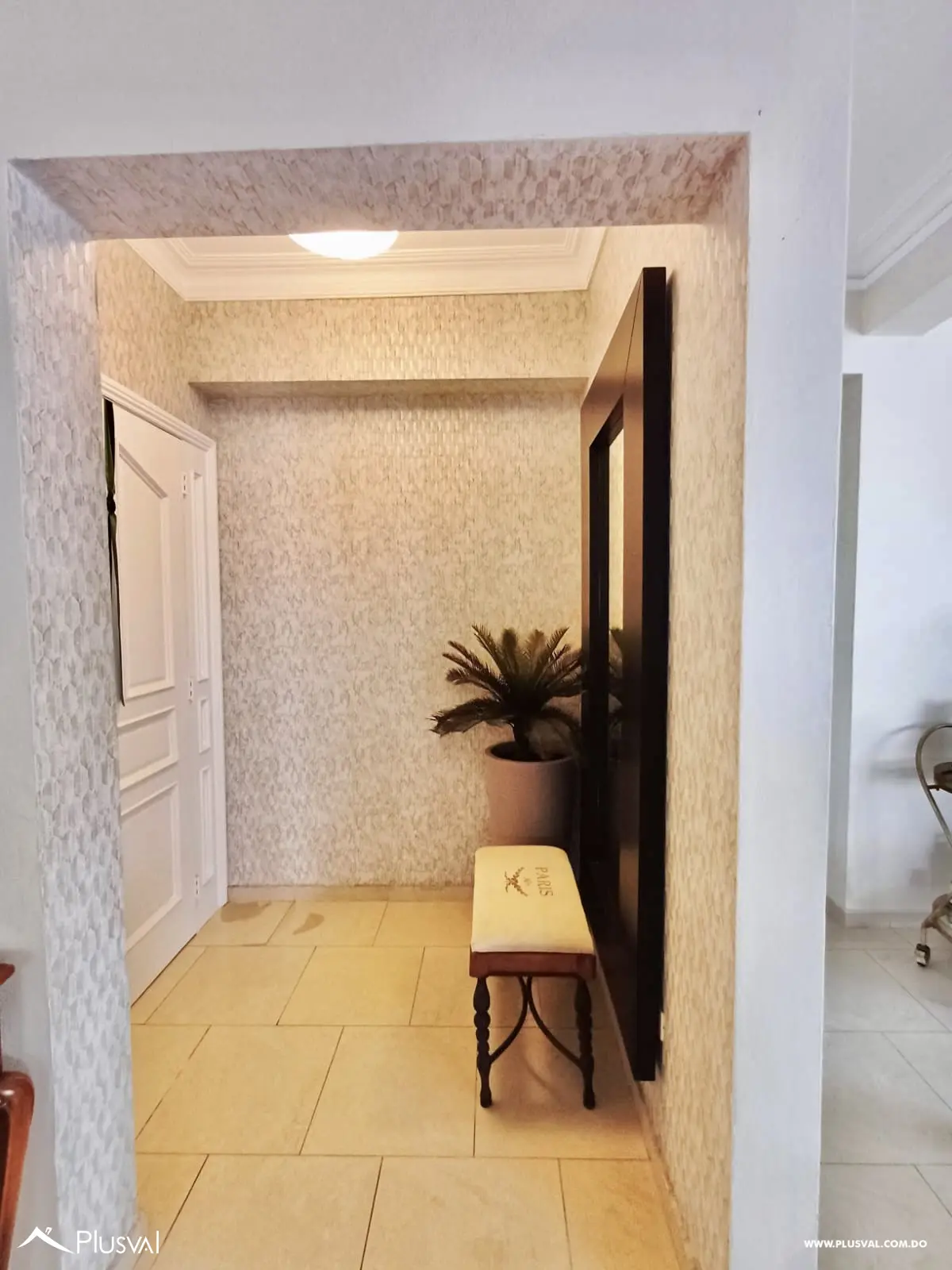 Apartamento en venta en Evaristo Morales, 3 habitaciones y 2 parqueos 534899