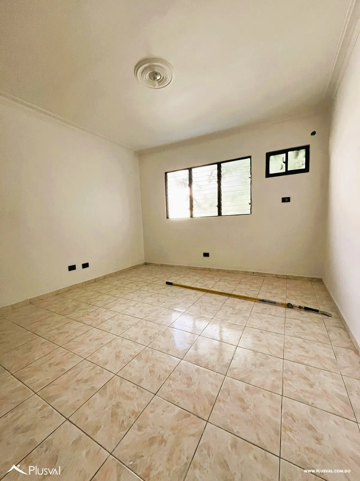 Apartamento en alquiler de 3 habitaciones en Los Cacicazgos 473015