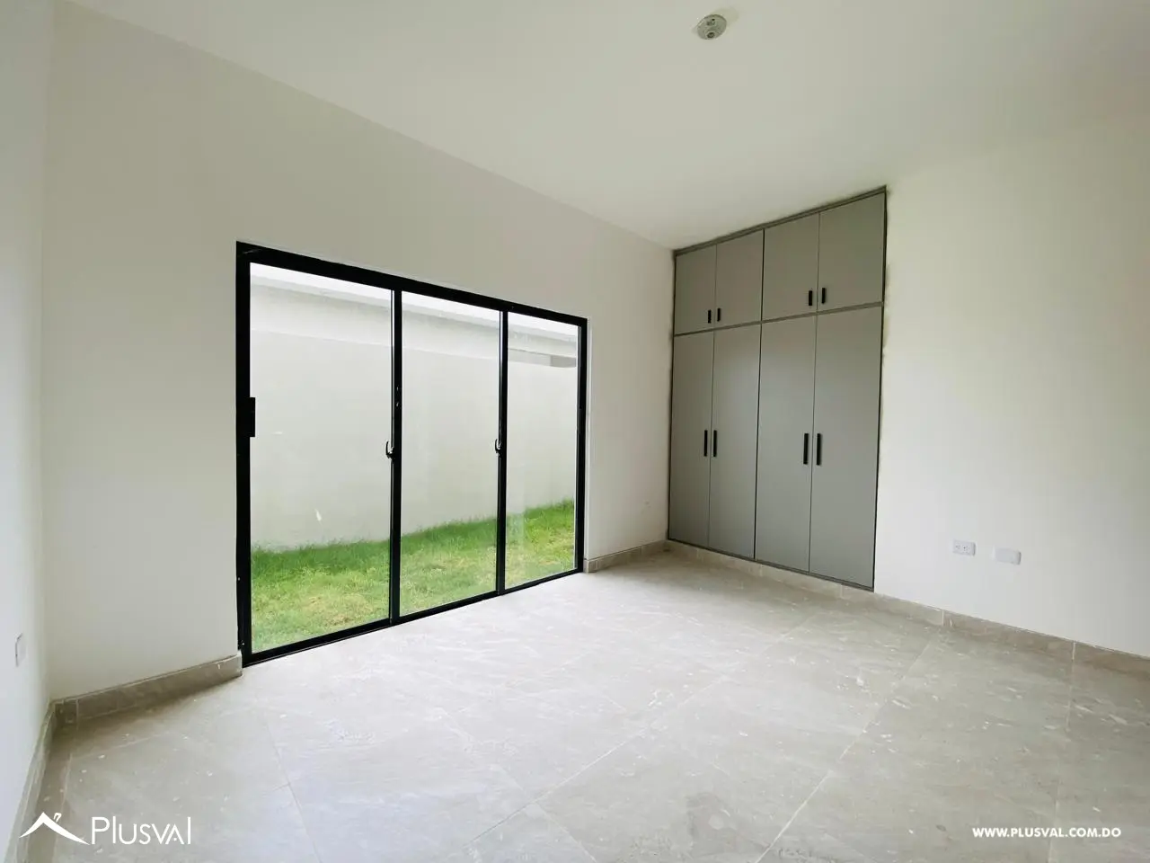 Casa Moderna en Residencial Cerrado de la Avenida Ecológica 513420