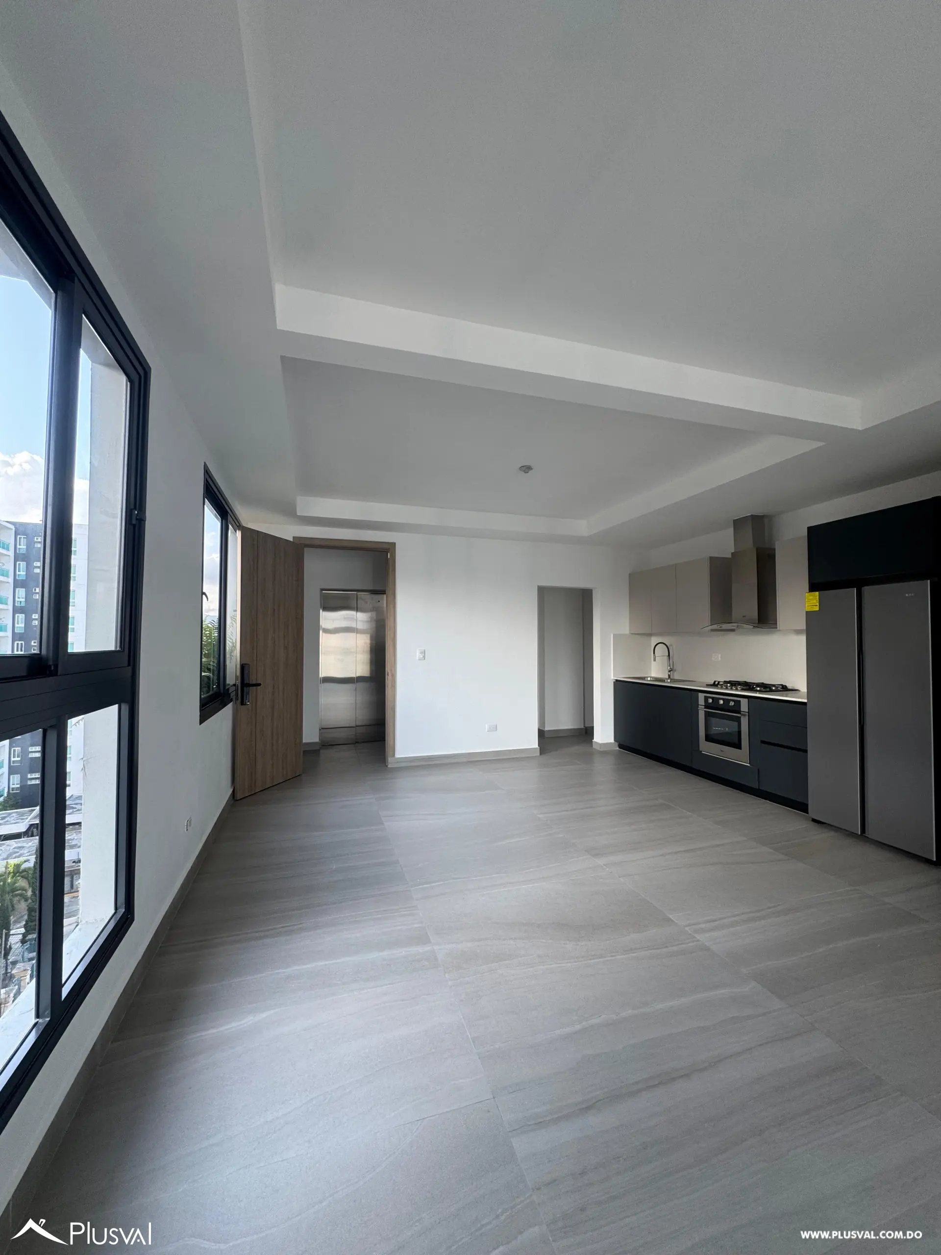 Apartamento de 2 habitaciones en alquiler en el exclusivo sector La Esmeralda. 469515