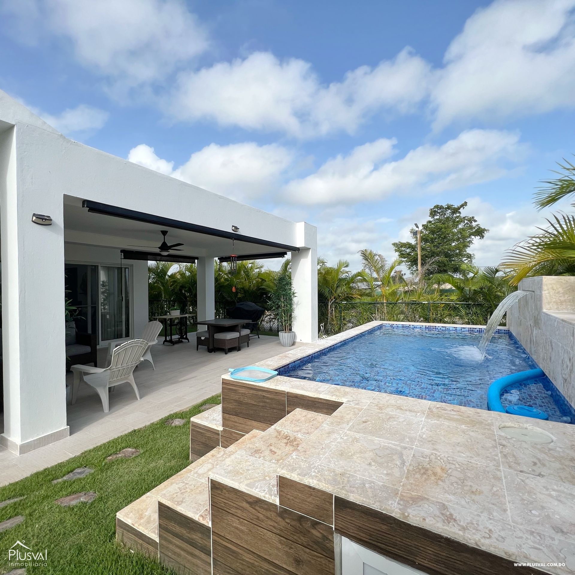 Casa amplia y moderna en venta en Vista Cana 370982