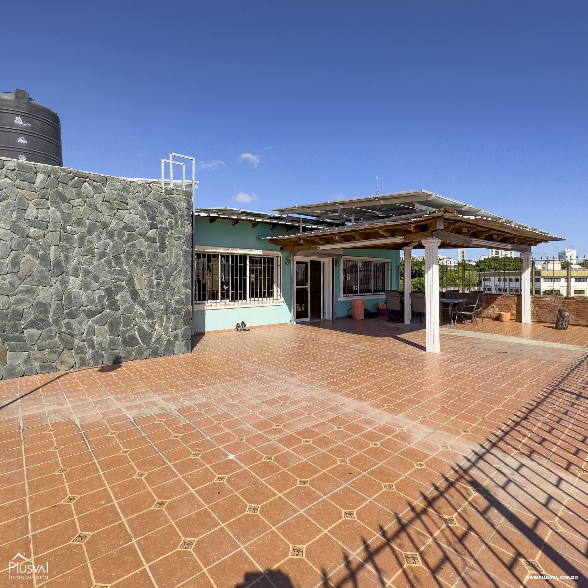 En Venta Edificio comercial de 6 Niveles Ensanche La Julia 244571