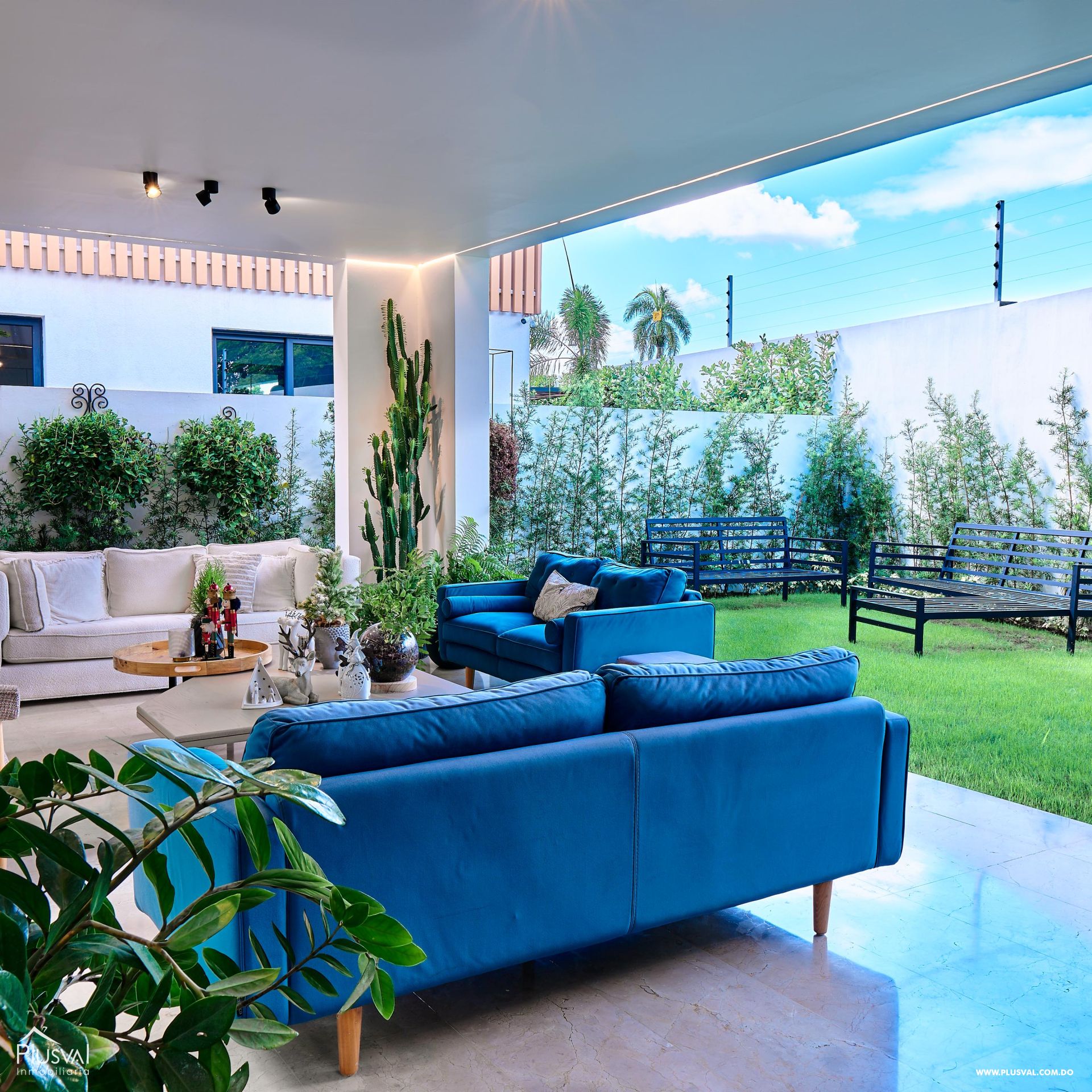 Presentamos esta lujosa residencia en Venta ubicada en Las Carmelitas 418090