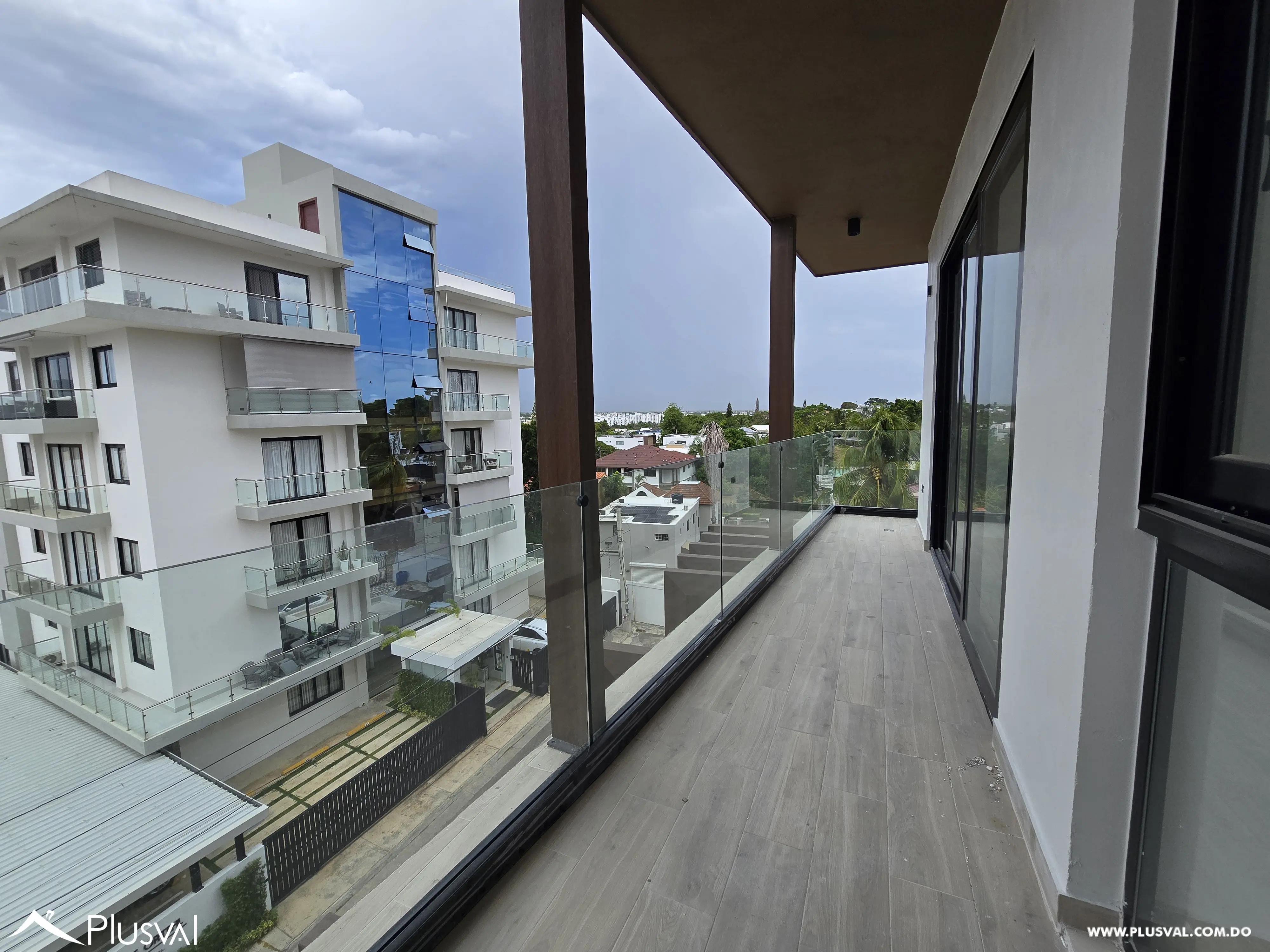Apartamento en Venta Con terraza, Vistas Despejadas y Diseño Moderno 528410