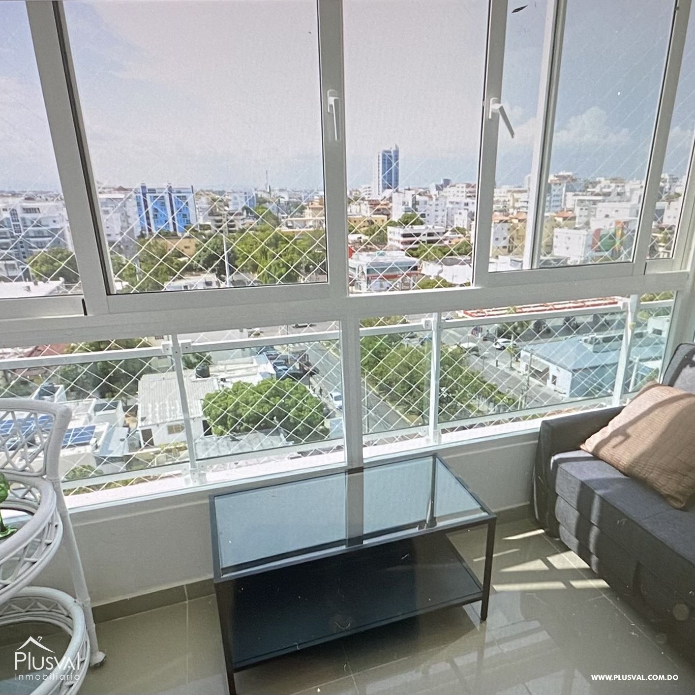 Amplio apartamento tipo penthouse en venta en renacimiento 379717
