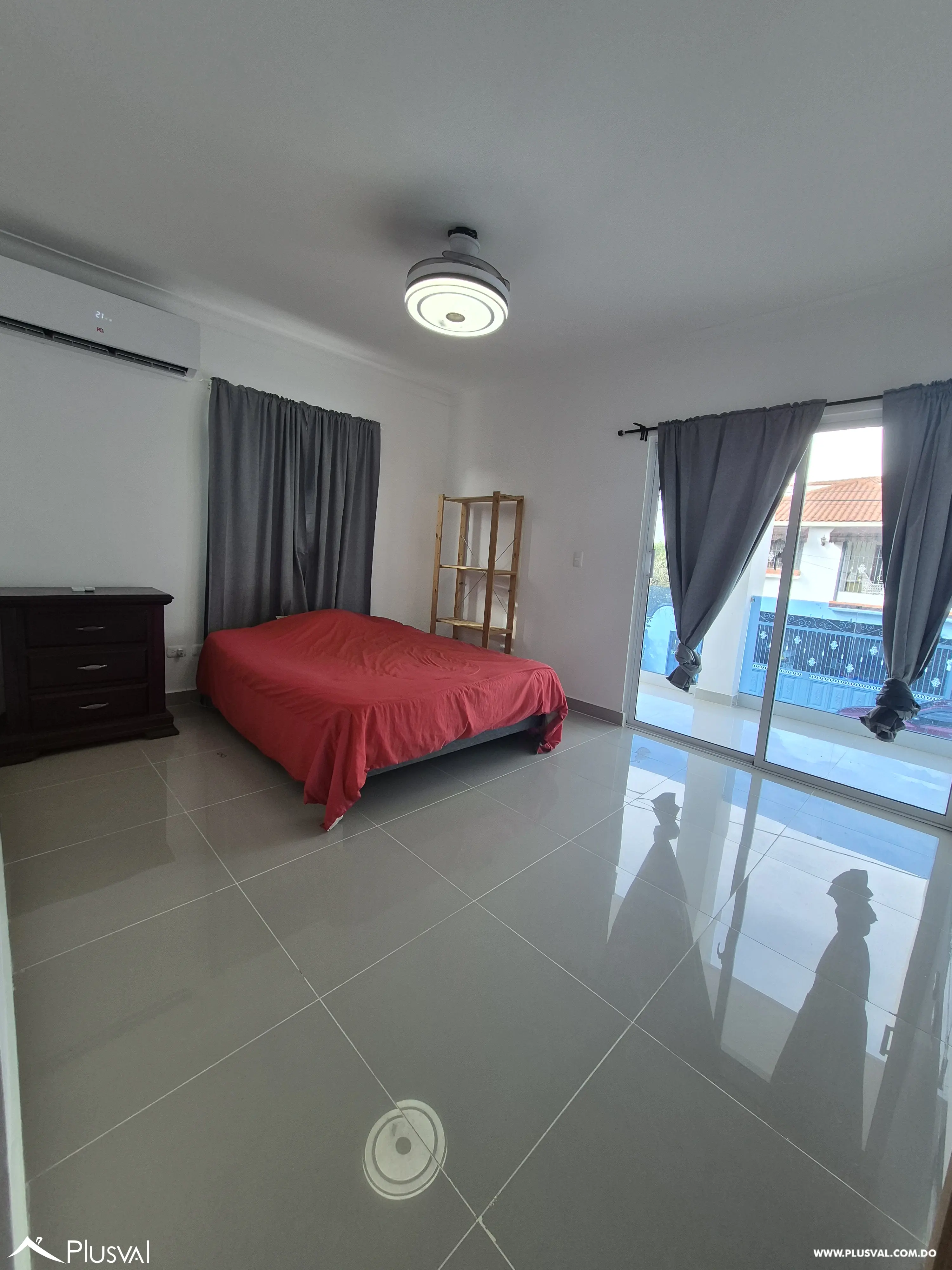 ESPACIOSA CASA EN VENTA EN REPUBLICA COLOMBIA EN RESIDENCIAL CERRADO 460263