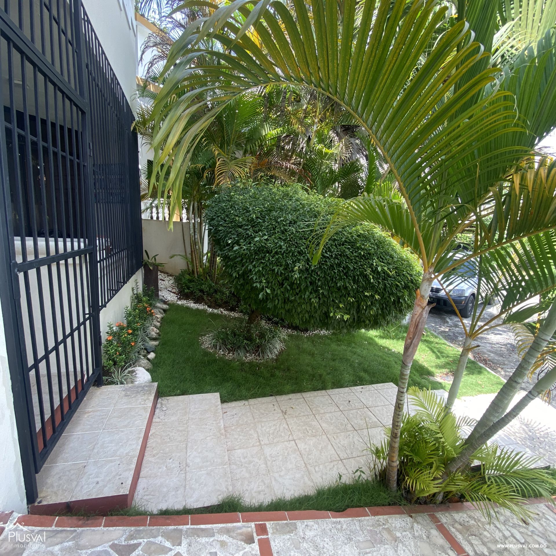 Excelente casa de 2 Niveles en los Restauradores en venta 239623