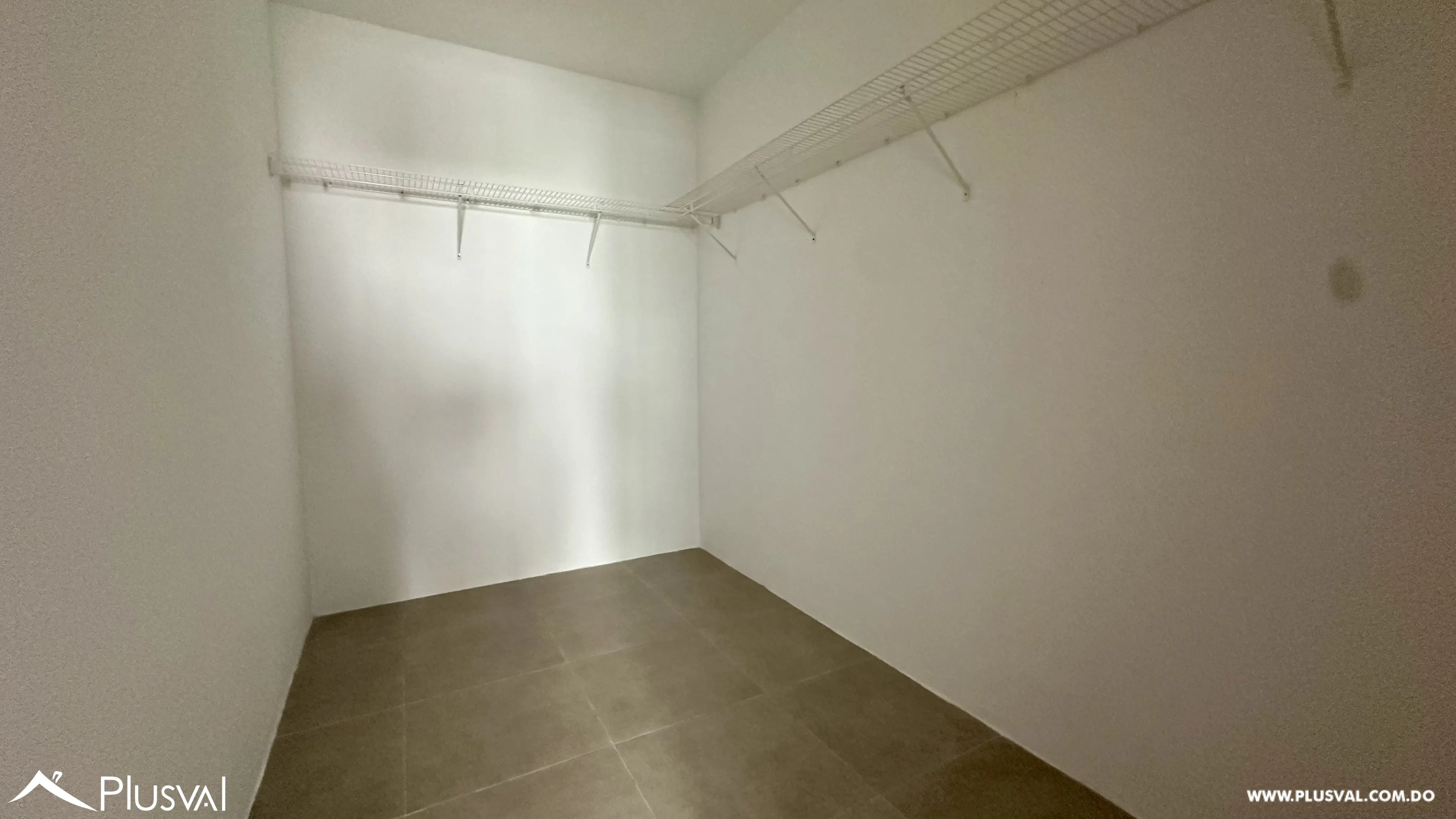 Apartamento en alquiler en Evaristo Morales 511895