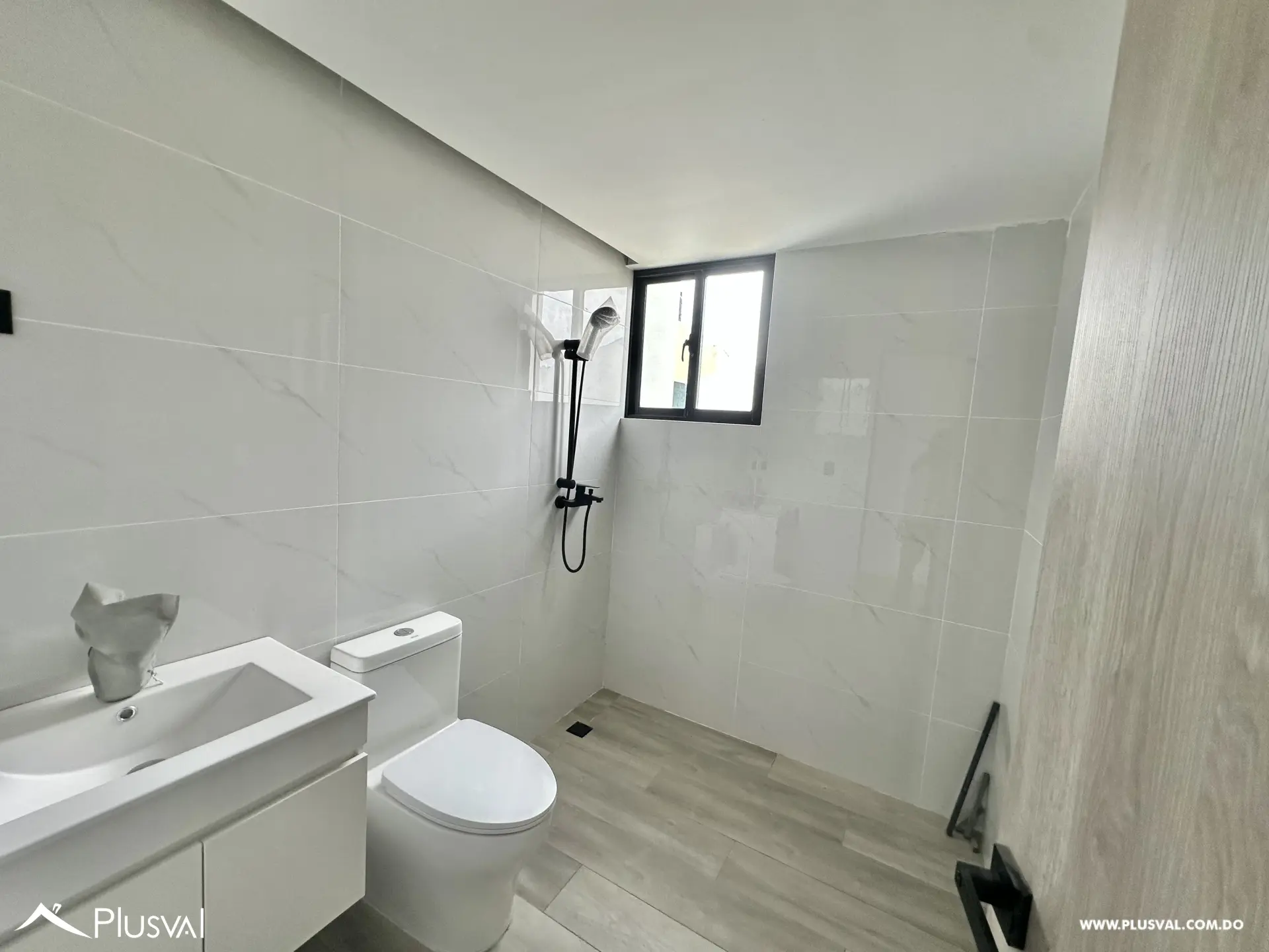 Apartamento de 2 habitaciones en Santo Domingo Este 520312