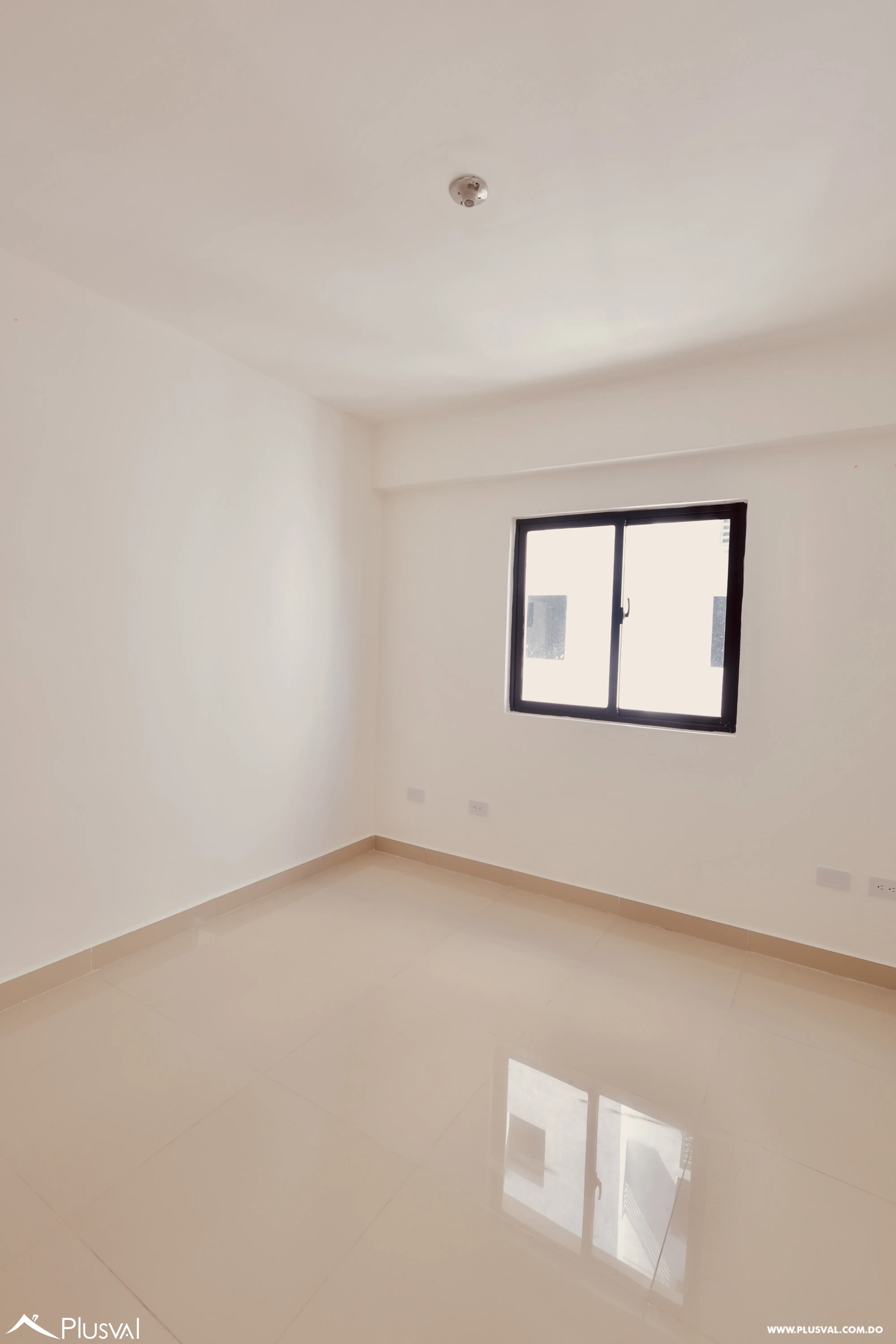 Descubre tu nuevo hogar en una exclusiva torre a pasos de la Av. Máximo Gómez. 471901