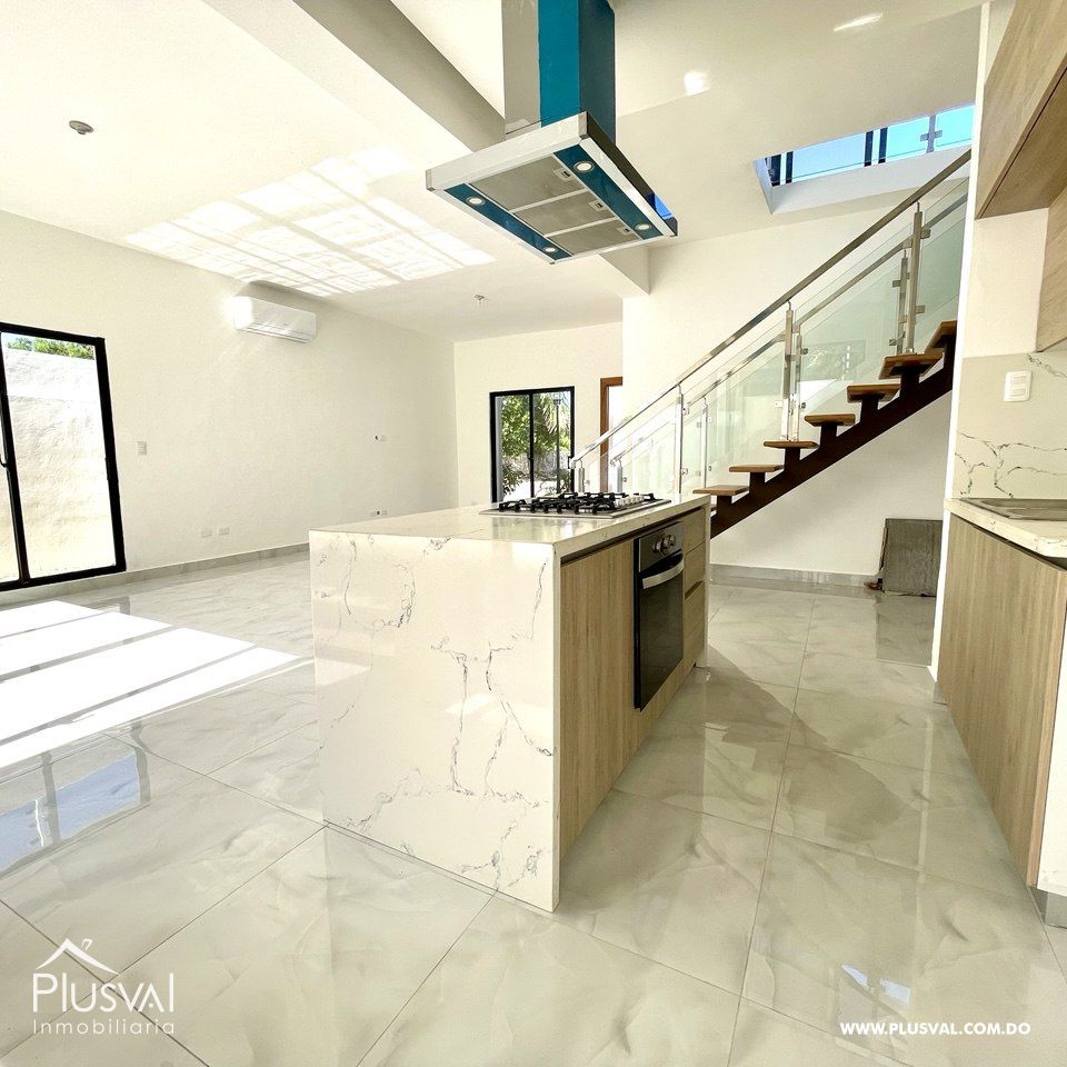 Casa nueva y encantadora en RENTA ! 409589
