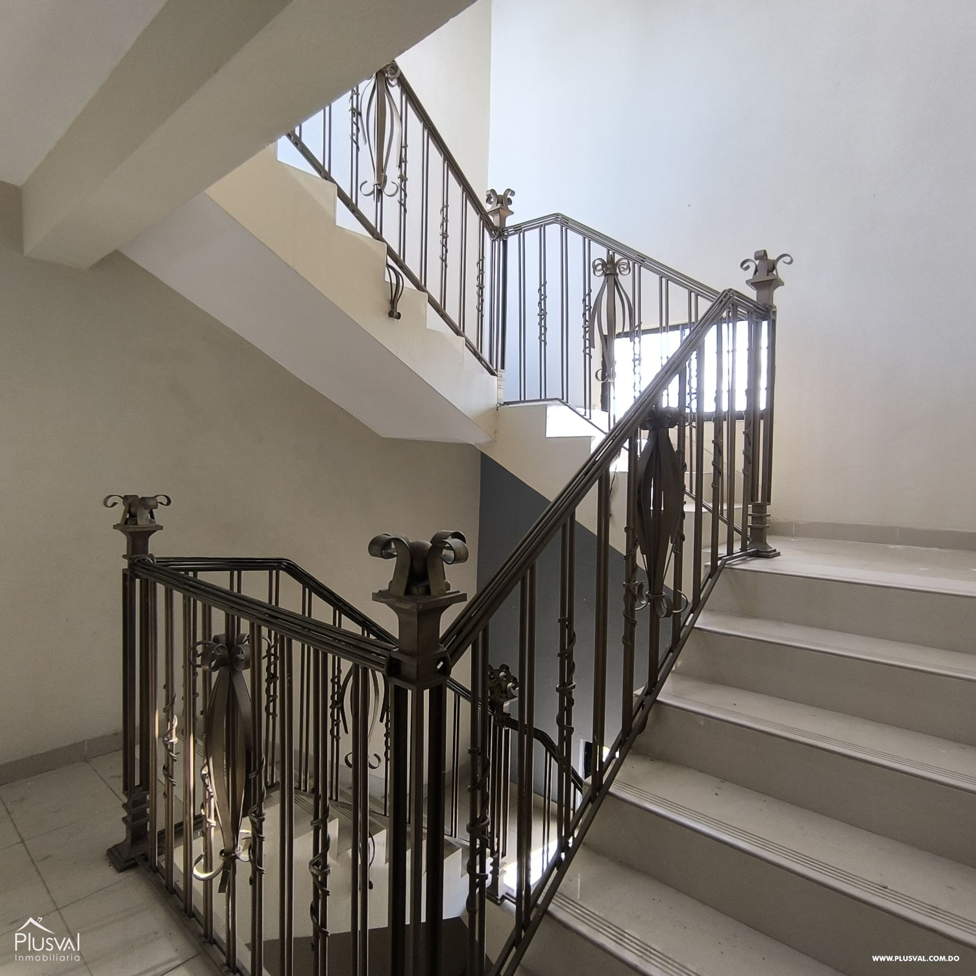 Casa en venta de dos niveles en Km 14 Autopista Duarte 422751