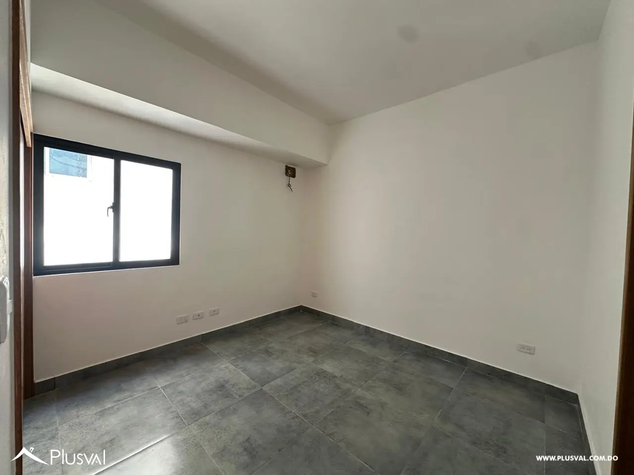 Apartamento en alquiler de 2 habitaciones en el sector de Evaristo Morales 476674