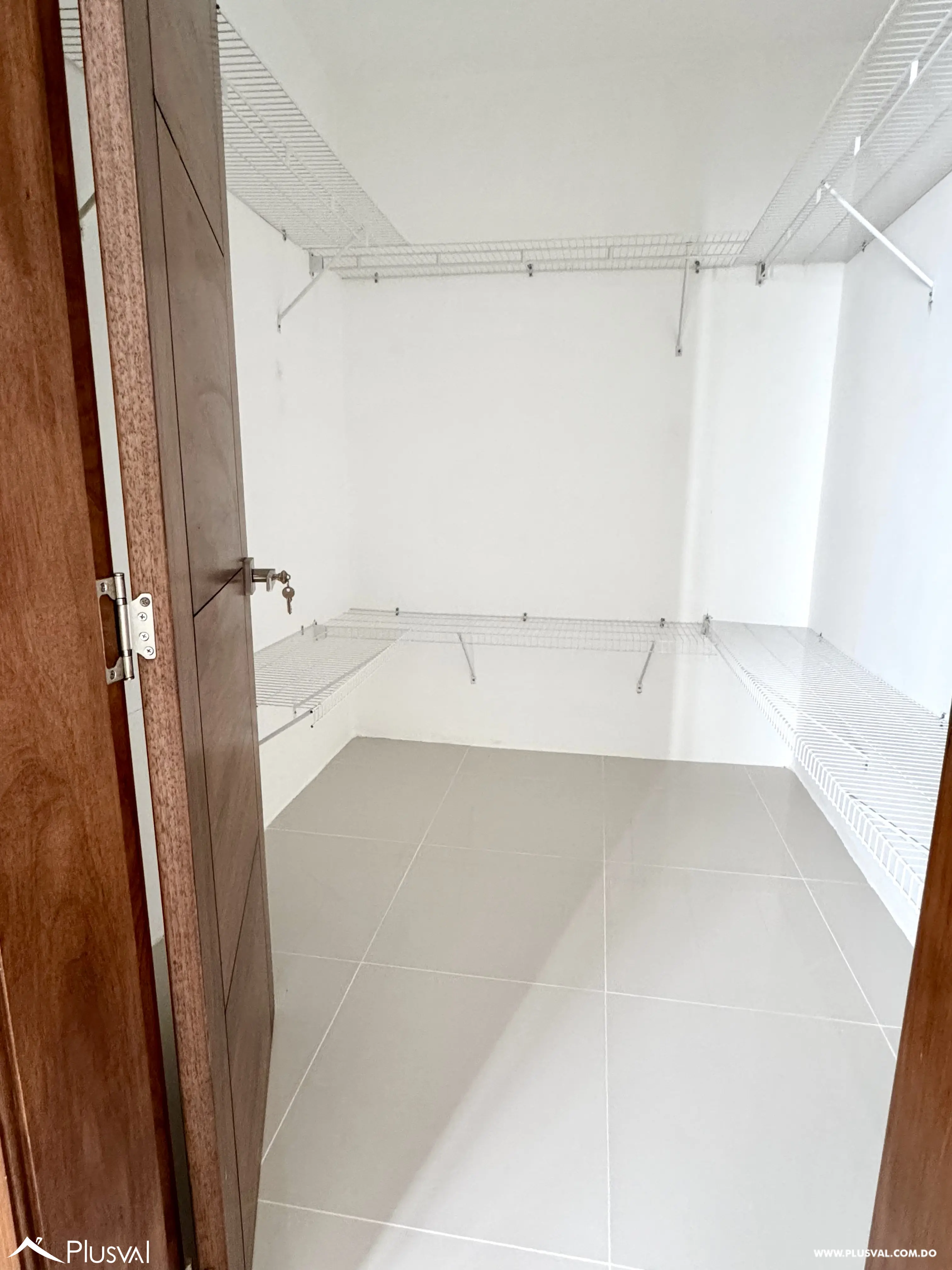 Amplio y Moderno Apartamento en Venta Ubicado en Zona Céntrica de Santiago 508456
