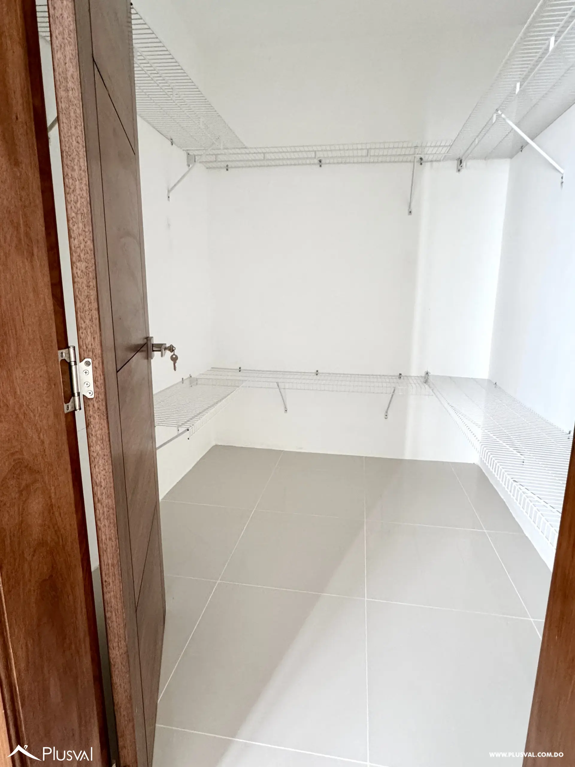 Amplio y Moderno Apartamento en Venta Ubicado en Zona Céntrica de Santiago 508456