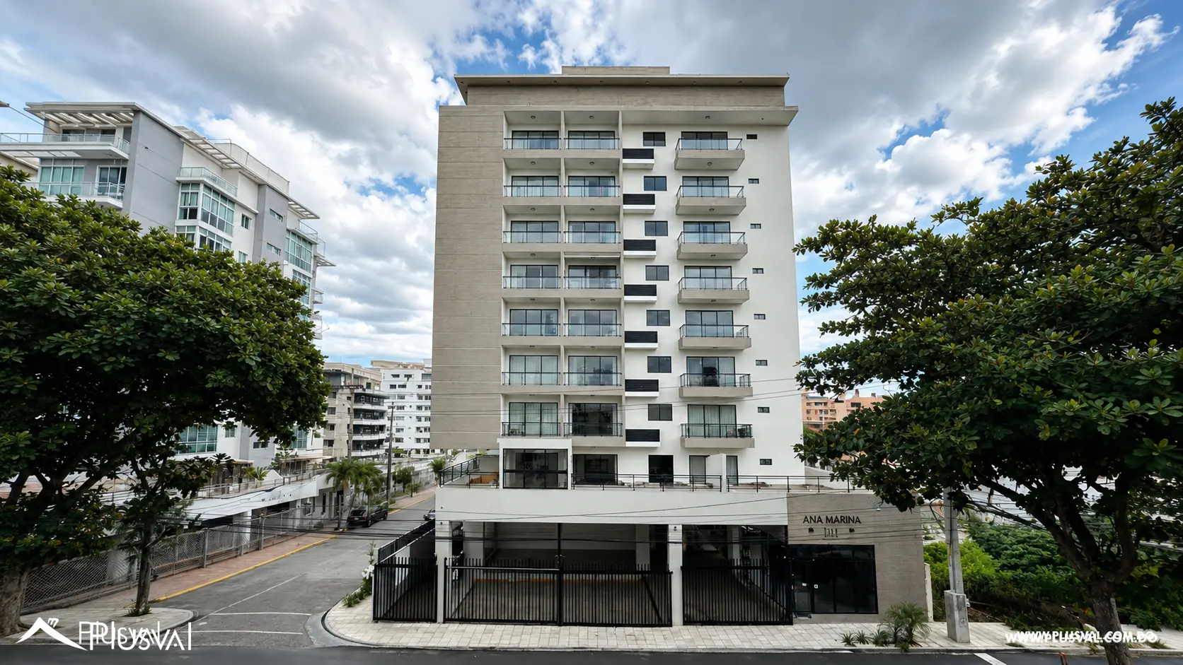 Amplio apartamento en alquiler en Renacimiento 517665