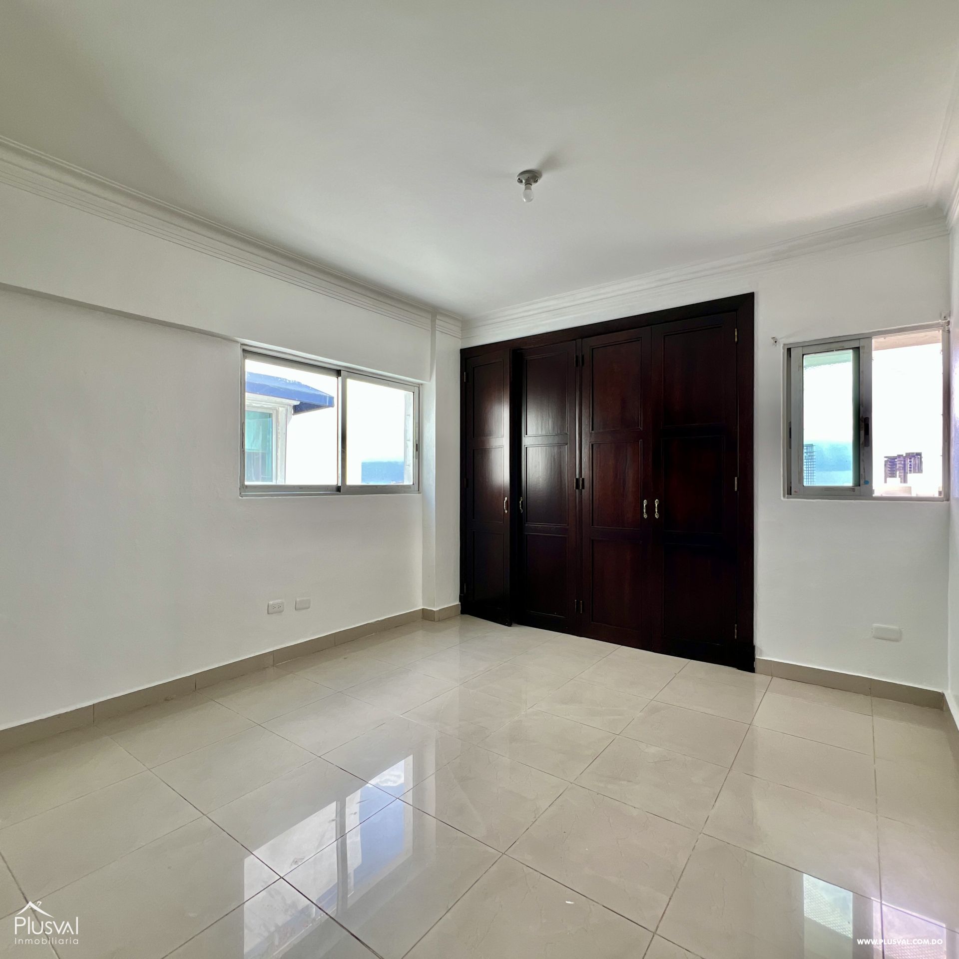 Penthouse en Alquiler en Gazcue con Vista al Mar 393759