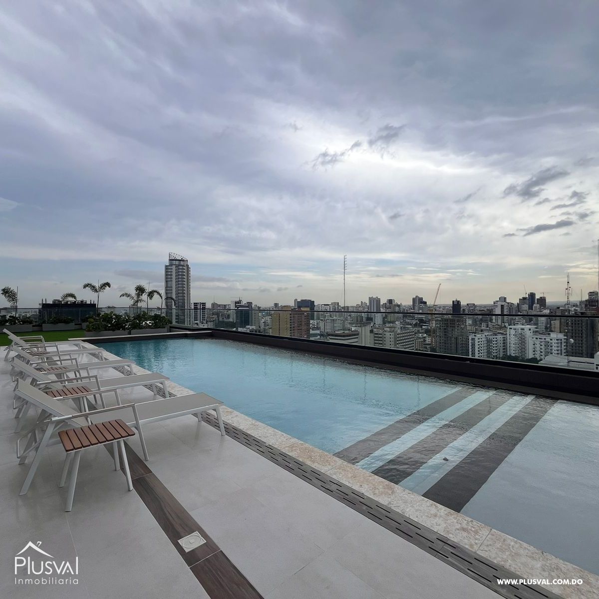 Se vende apartamento concepto Condo Hotel AMUEBLADO en Naco 379041