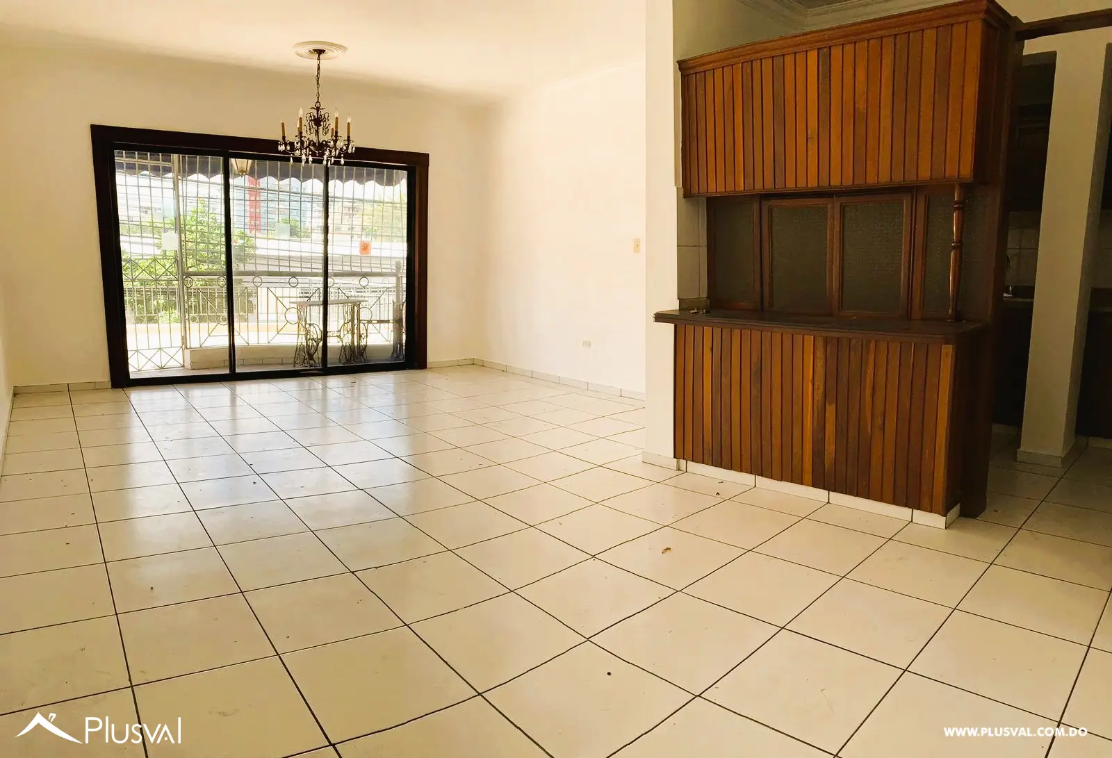 Apartamento con terraza en venta, Evaristo Morales de 3 habitaciones 467920