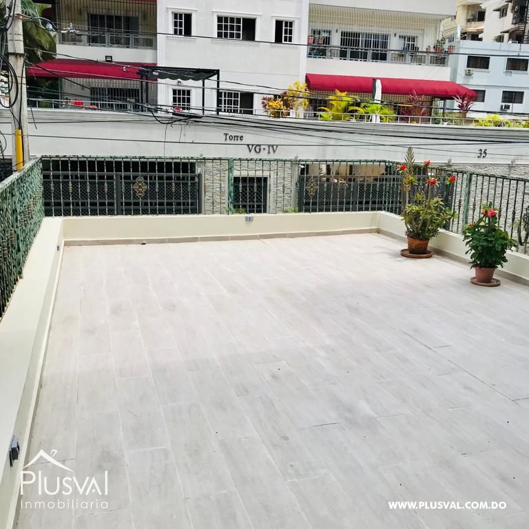 Apartamento en alquiler en Bella Vista, segundo nivel con terraza Amplia 230499