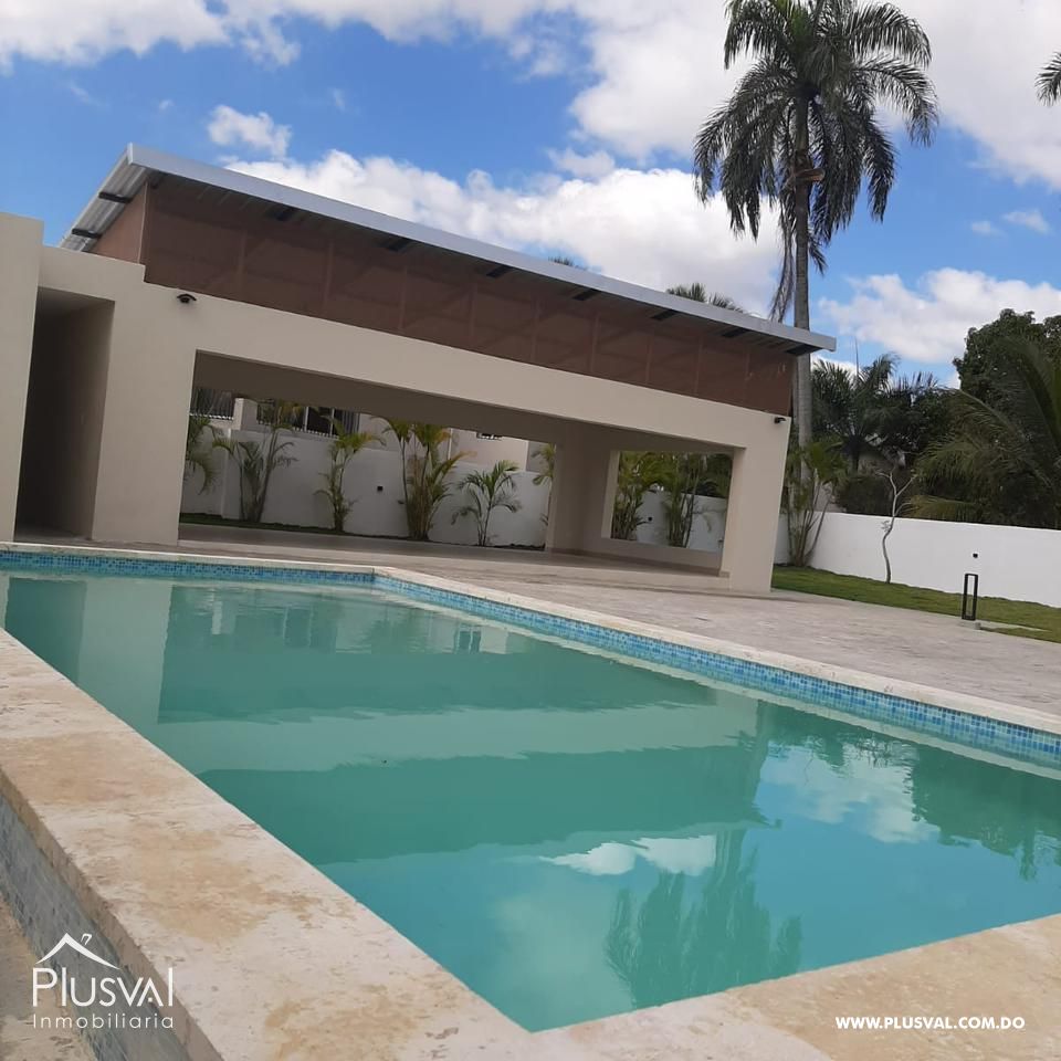 Apartamento en Venta con Piscina y Casa Club 437557