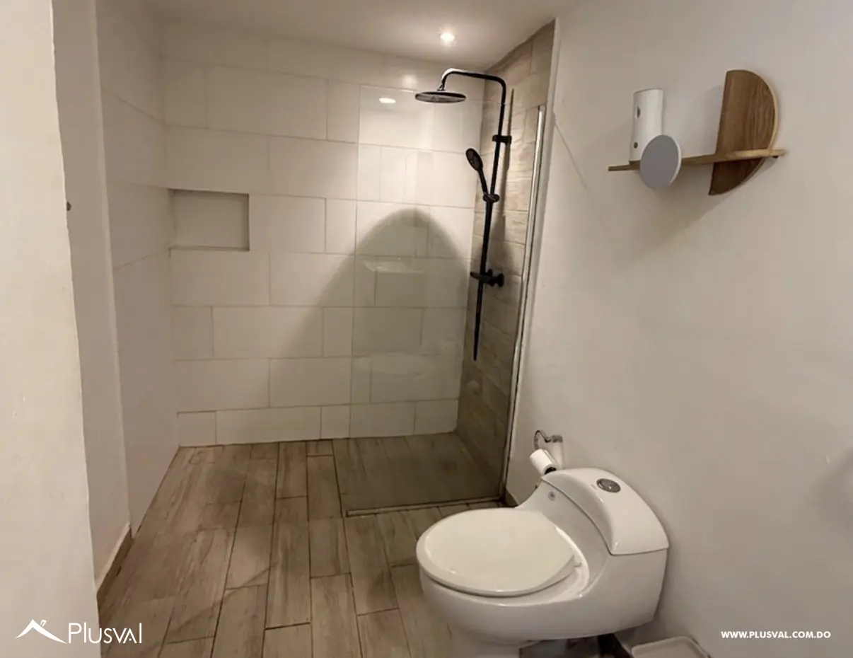 Apartamento con vista a la piscina residencial cerrado a mints de la playa. ONA Residences Whitesands 520120