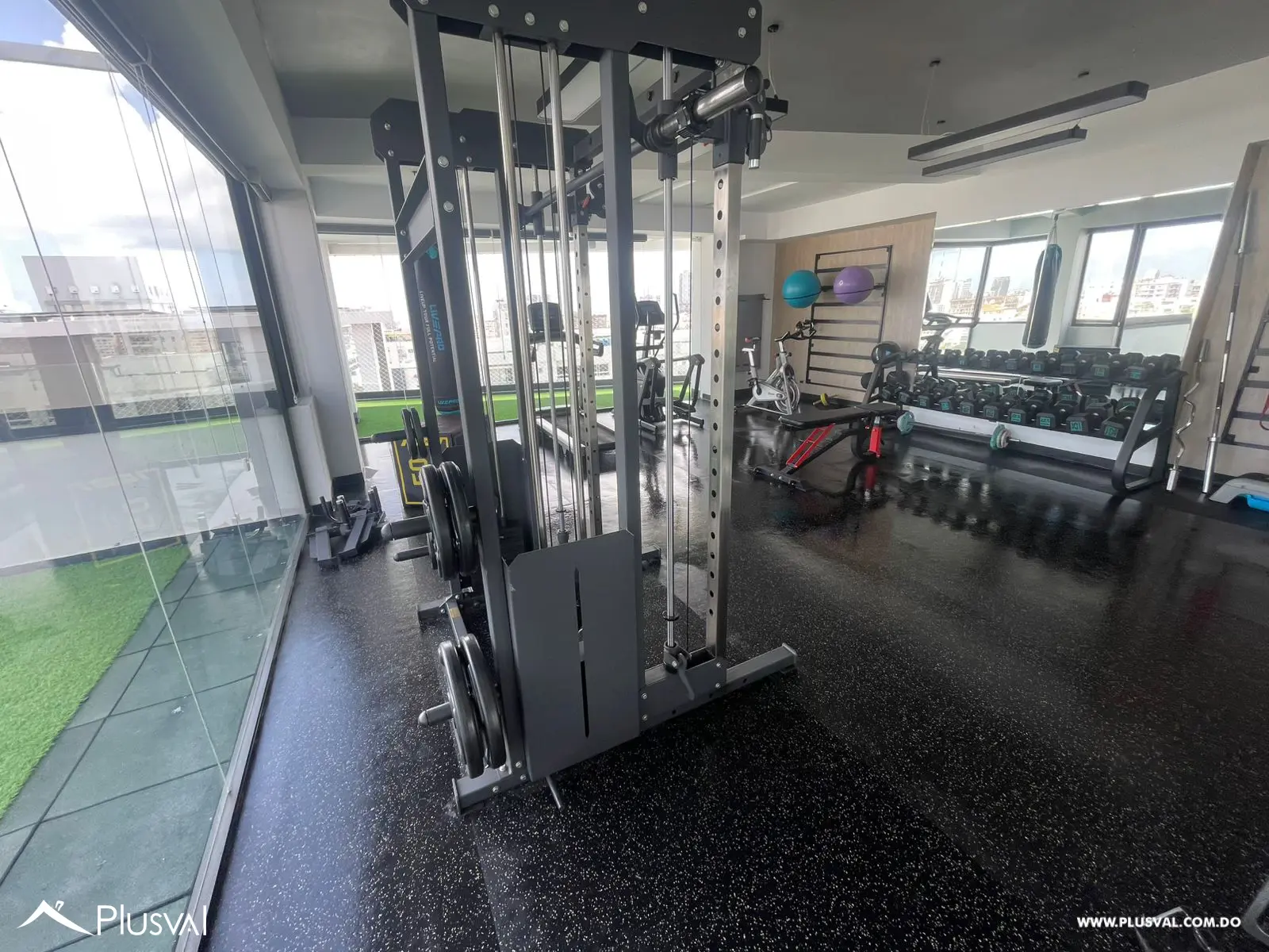Amplio Penthouse en venta en Evaristo Morales 464443