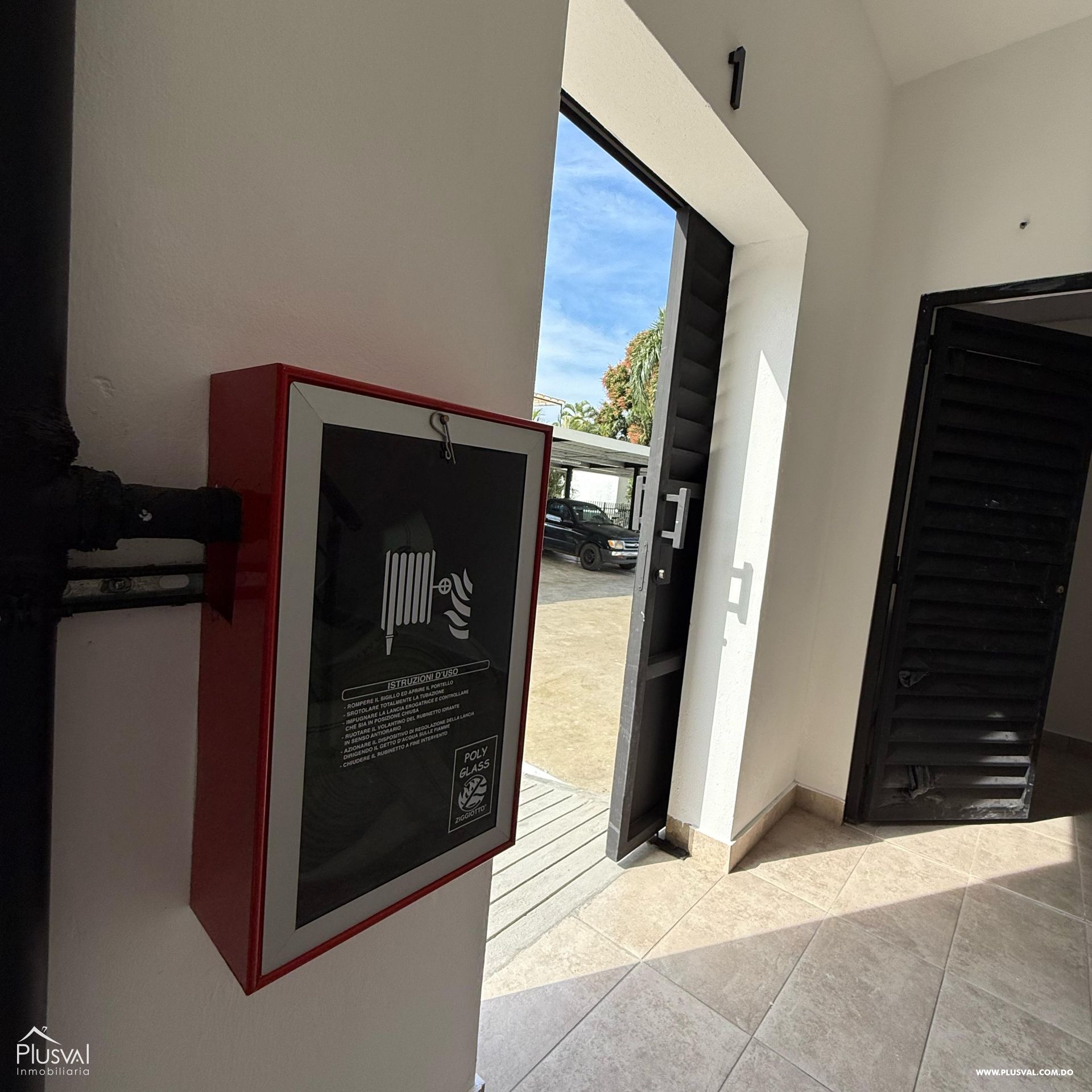 Apartamentos en torre moderna en La Moraleja 418986
