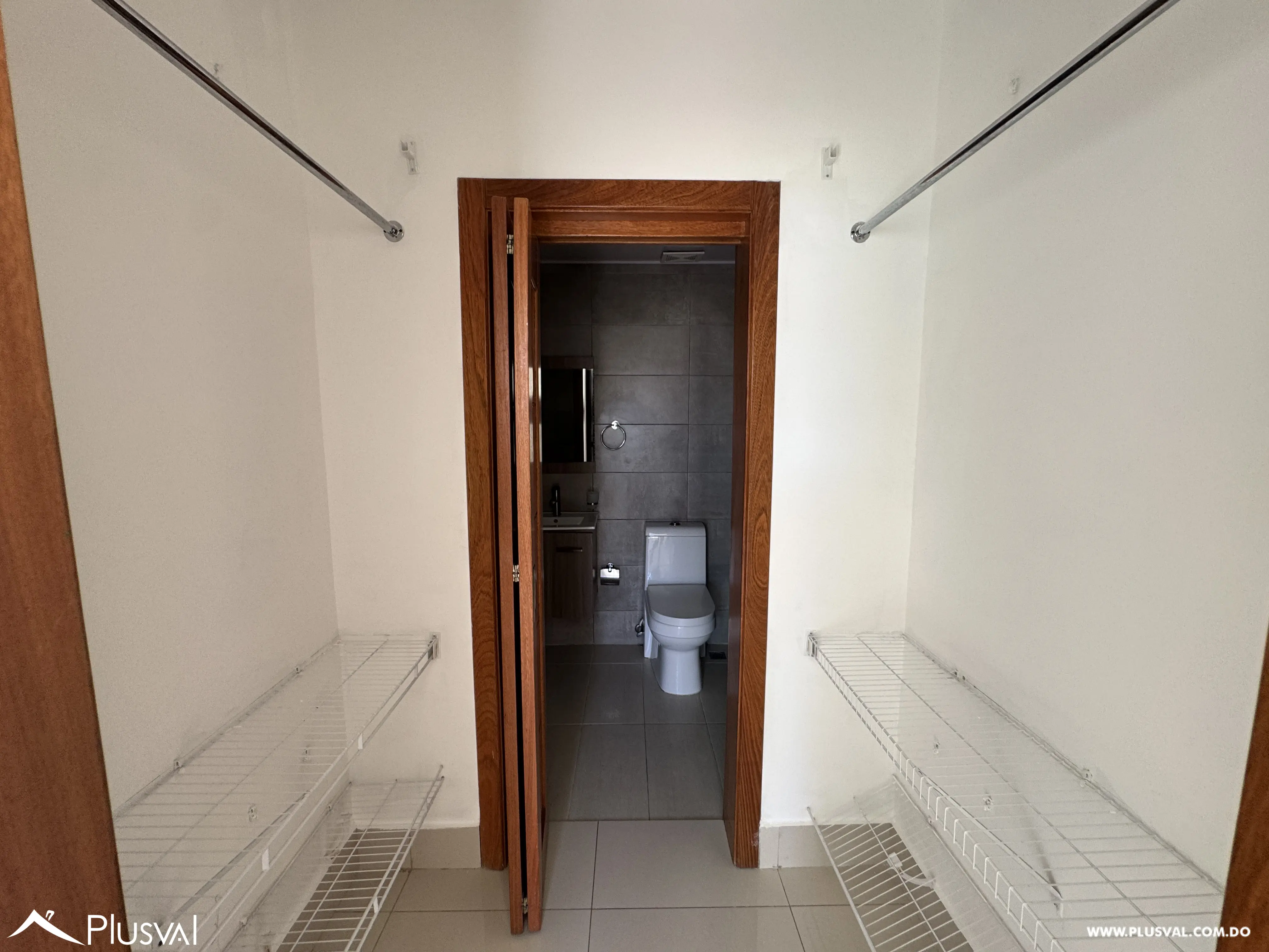 Apartamento en alquiler en El Millón – 2 habitaciones, 2.5 baños y área social completa 473679