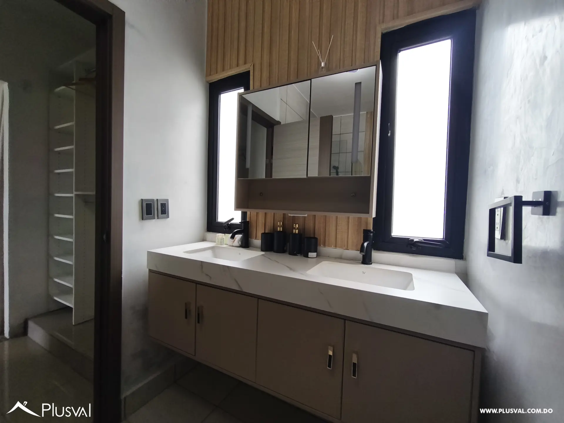 Amplia casa tipo villa a la venta en Jade Village, Punta Cana 507285