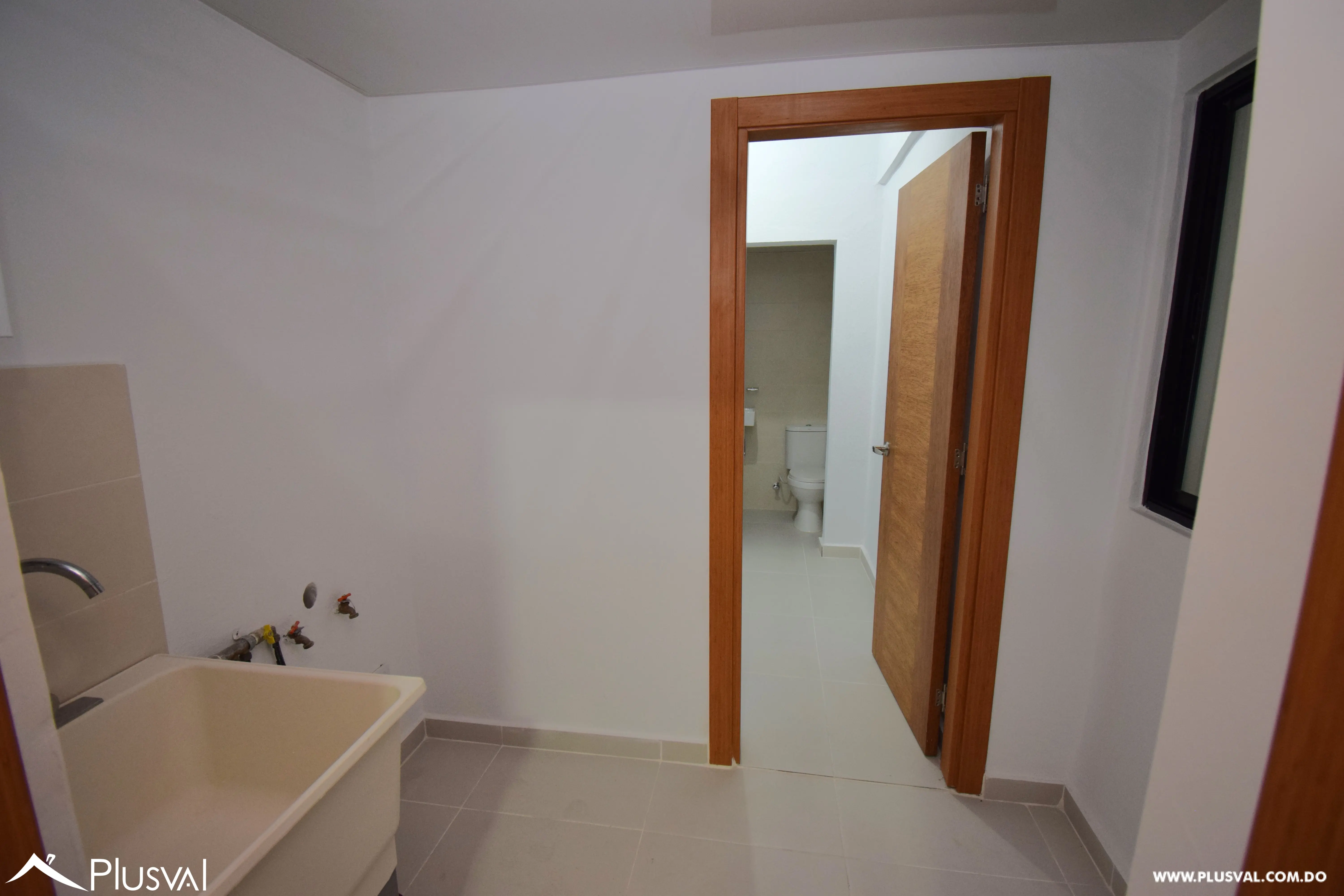 Apartamento en alquiler de 2 habitaciones mas estudio 487643