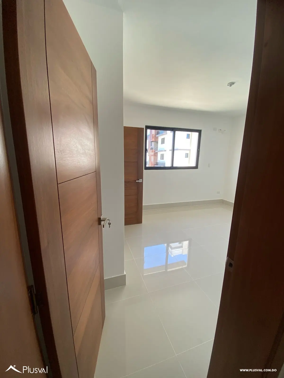 Moderno apartamento en cuarto nivel excelente iluminación natural y acceso a piscina en la Barranquita 465534