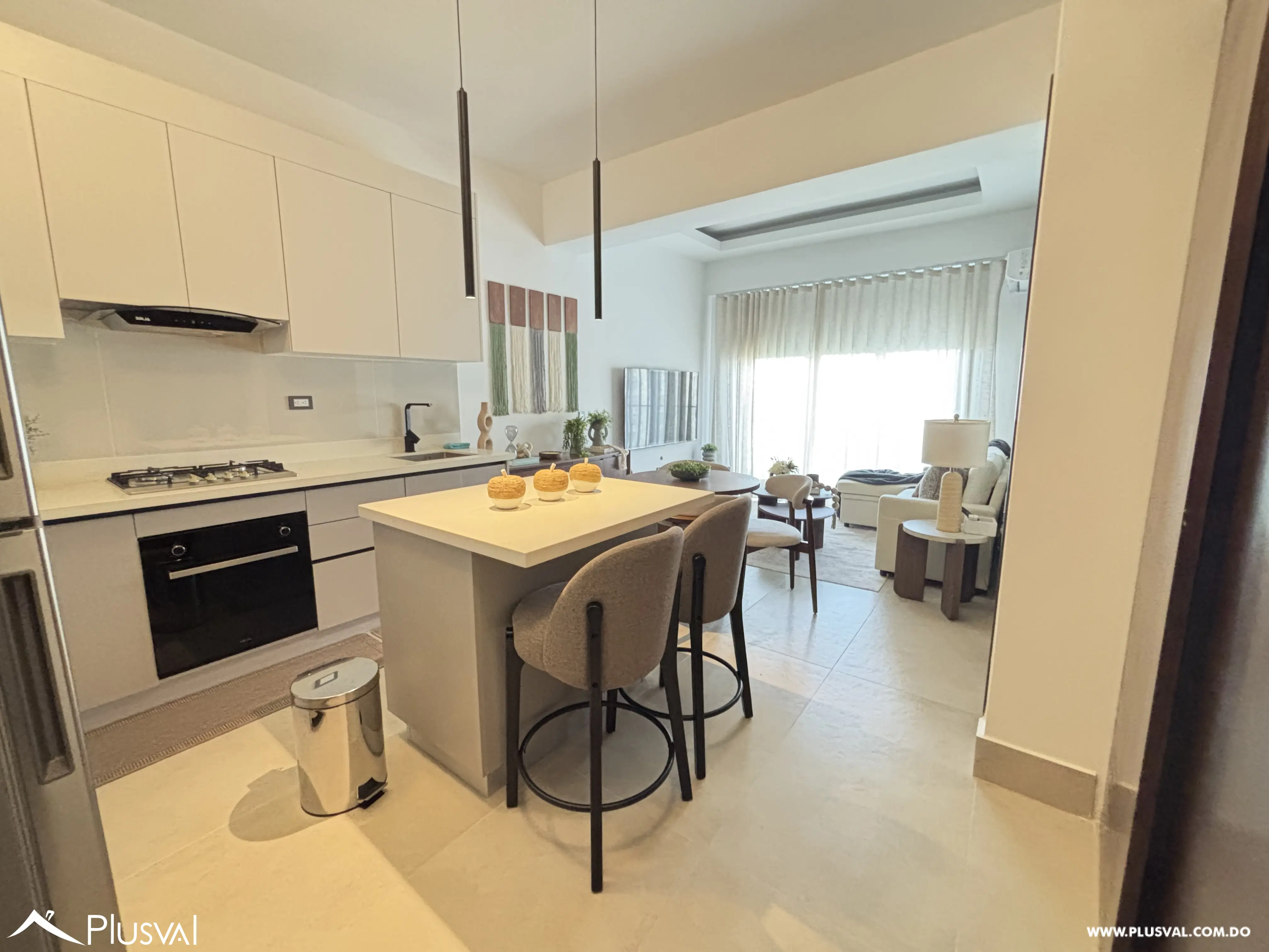 Apartamento amueblado en alquiler en Evaristo Morales 519437