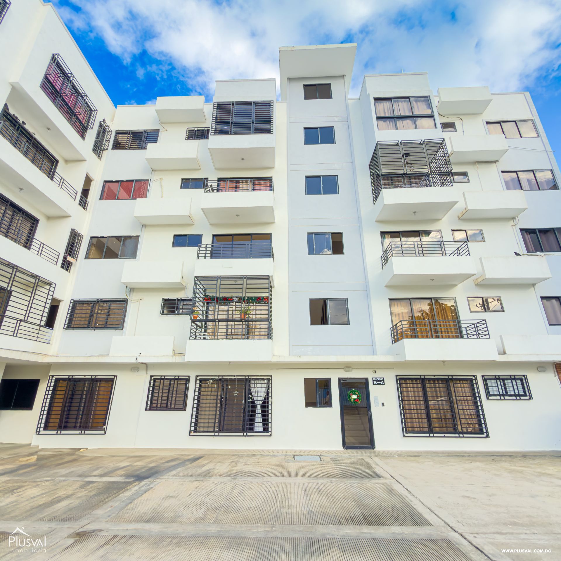 Apartamento en Venta en Santo Domingo Este con 3 Habitaciones + 1 parqueo 476233