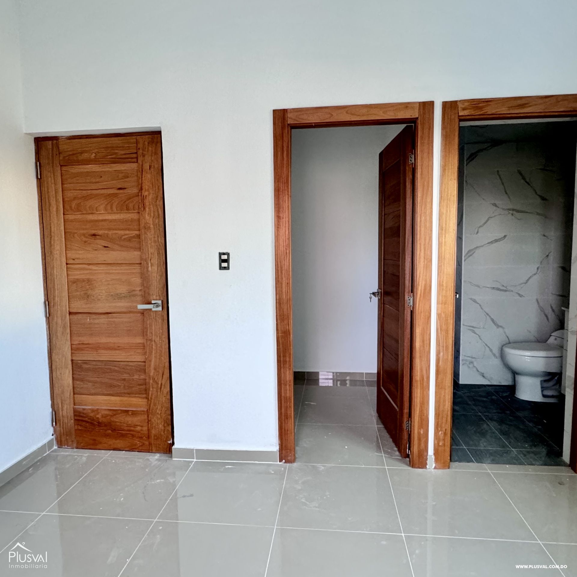 Apartamentos Amplio en Reparto los Tres Ojos 381197